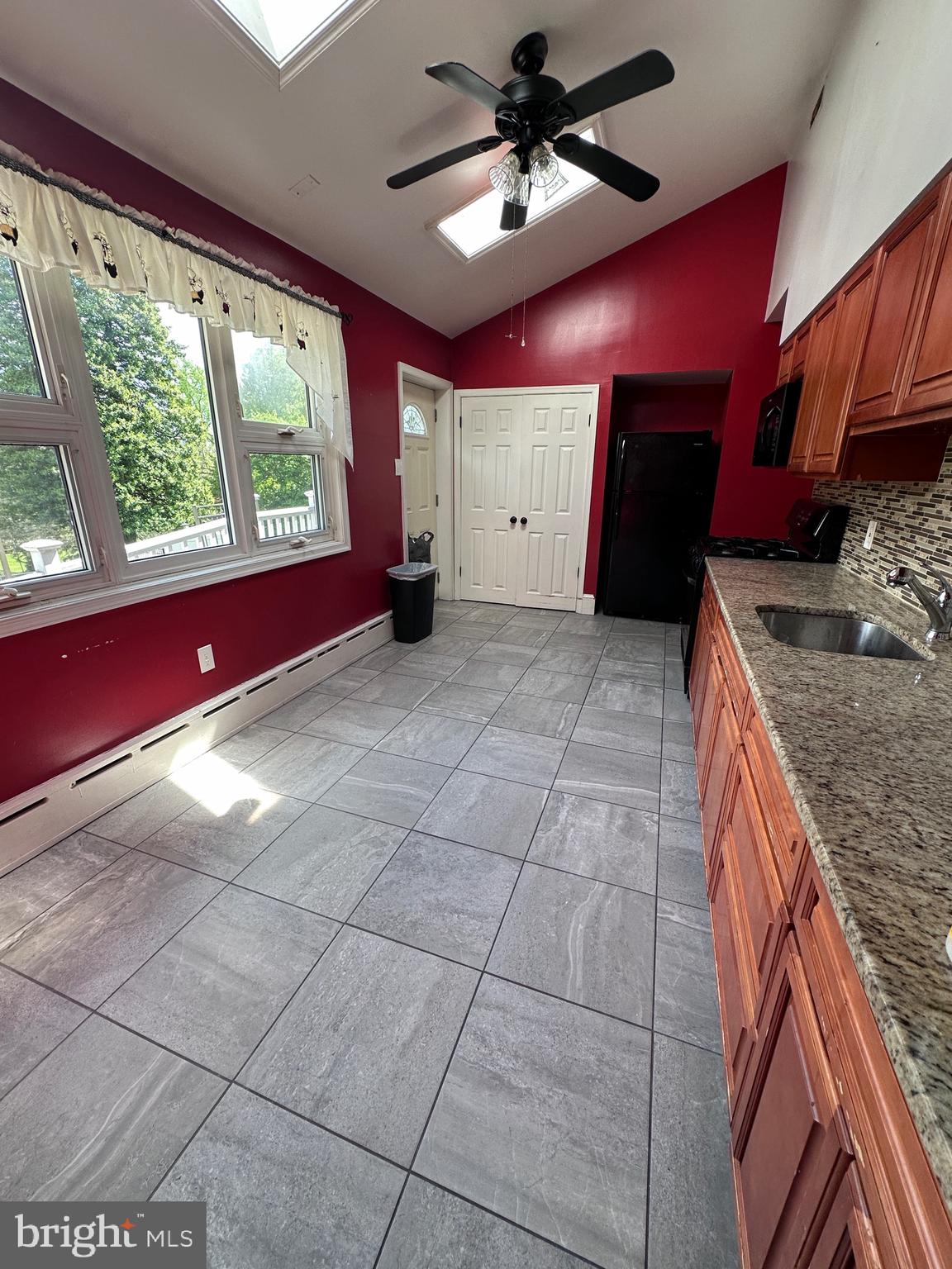 PINE VALLEY - Residential