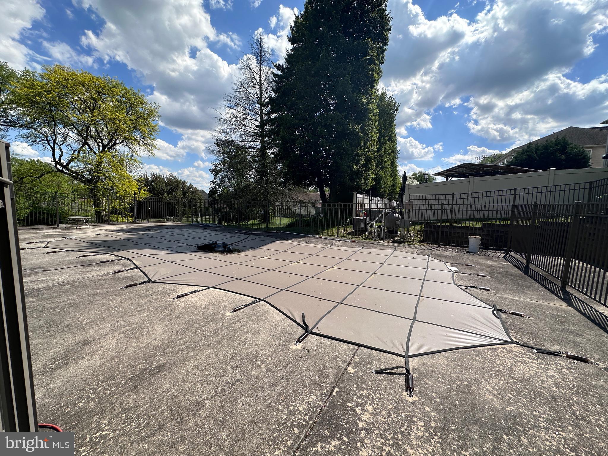 PINE VALLEY - Residential