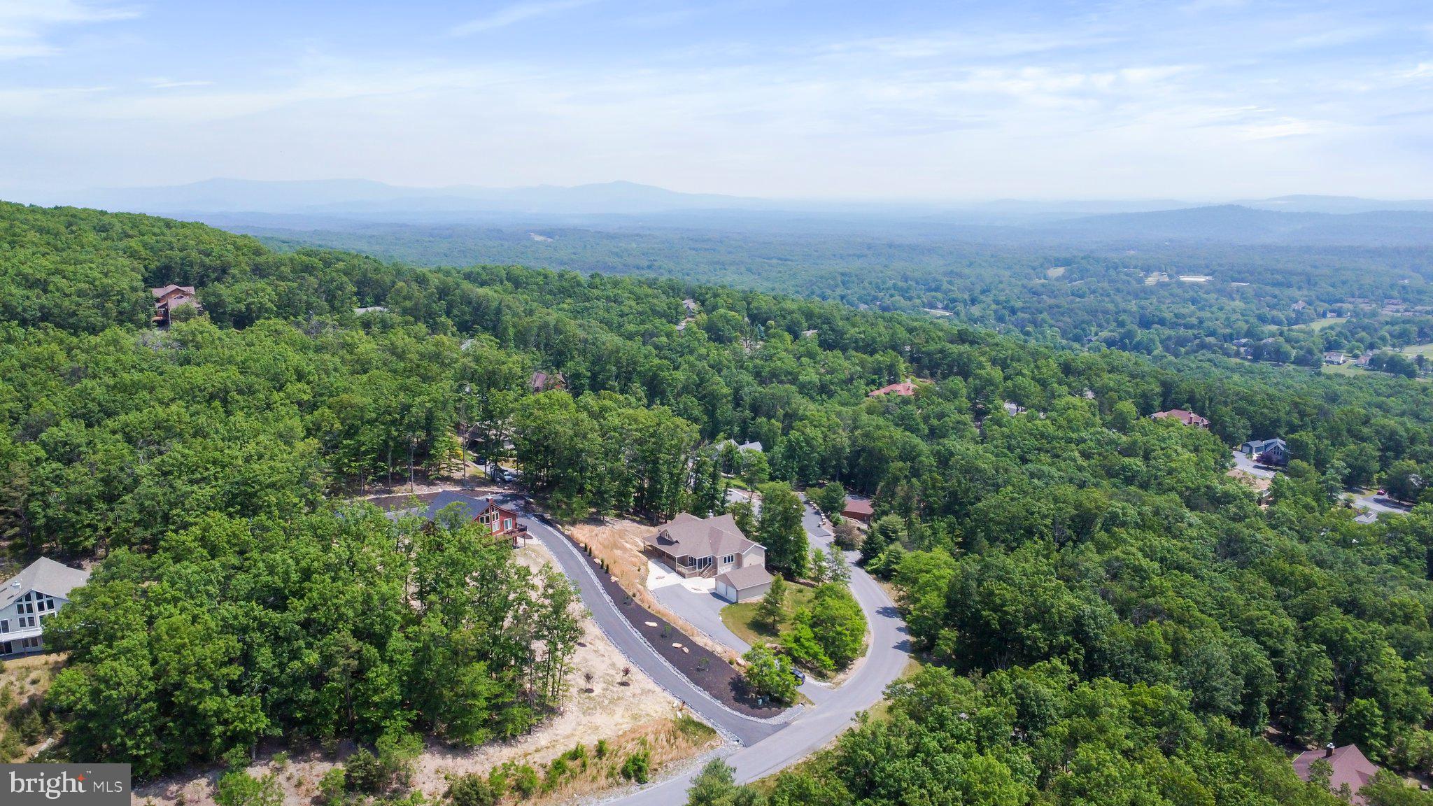 THE WOODS - Residential