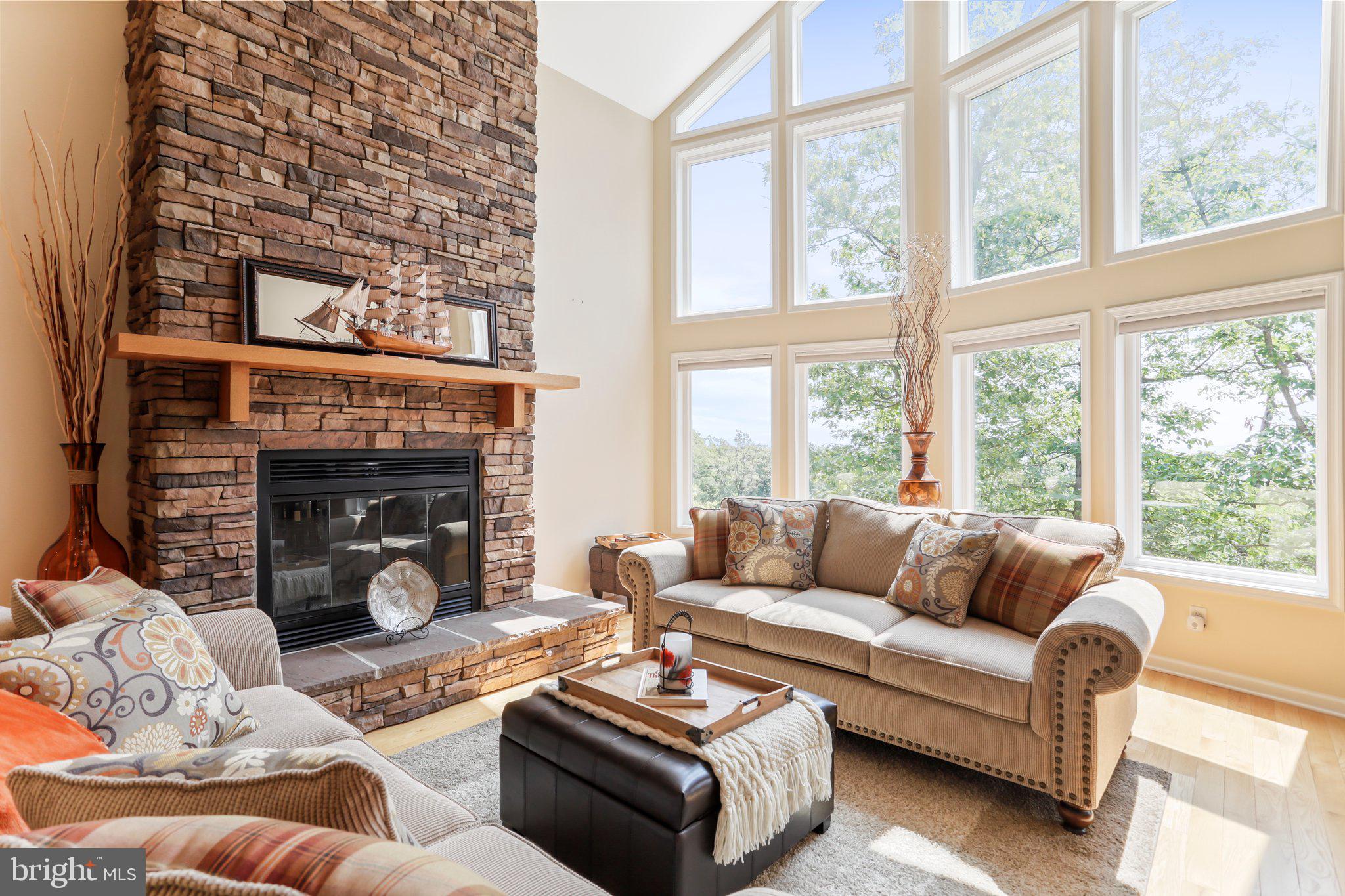 THE WOODS - Residential