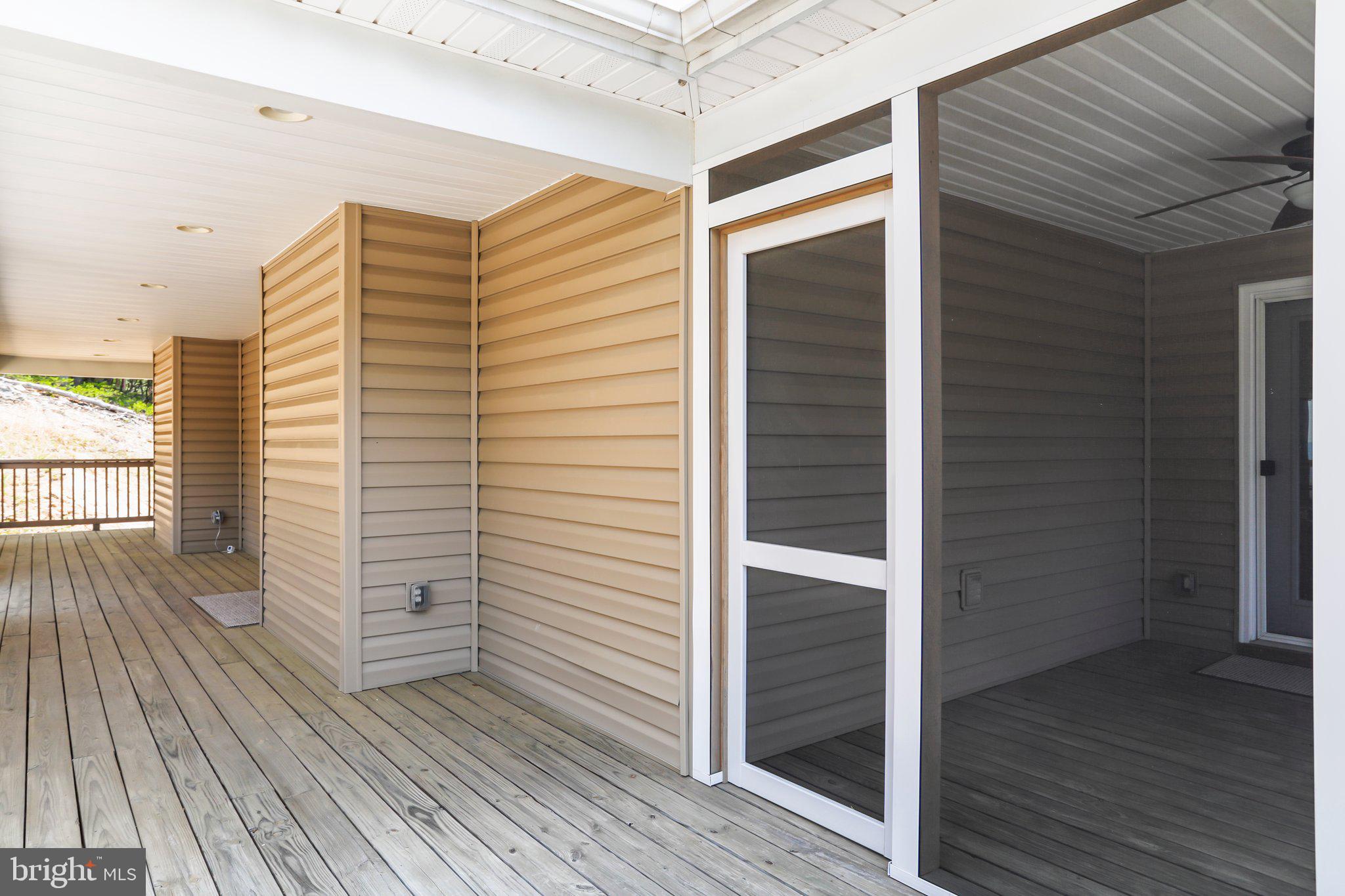 THE WOODS - Residential