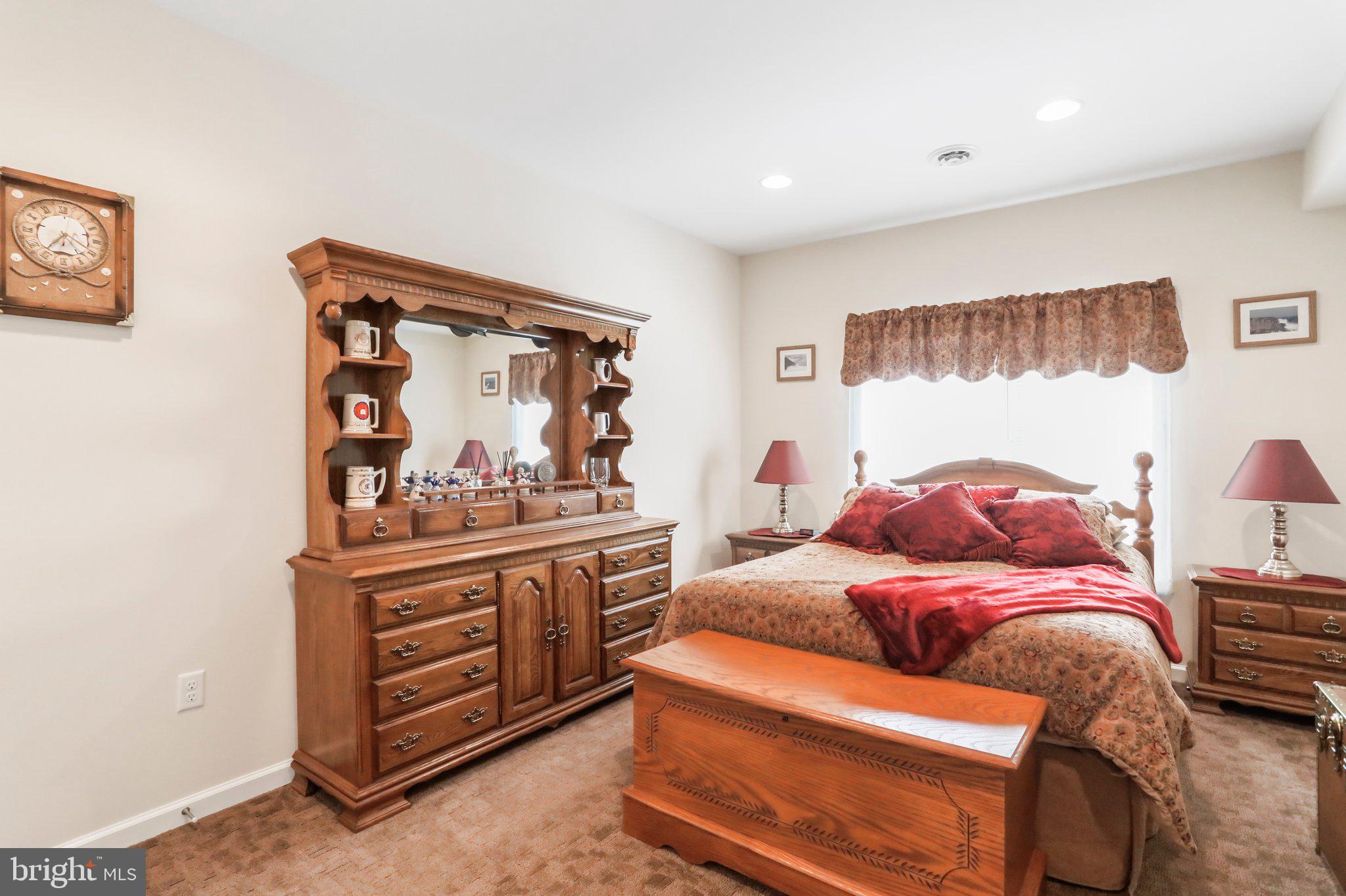 THE WOODS - Residential