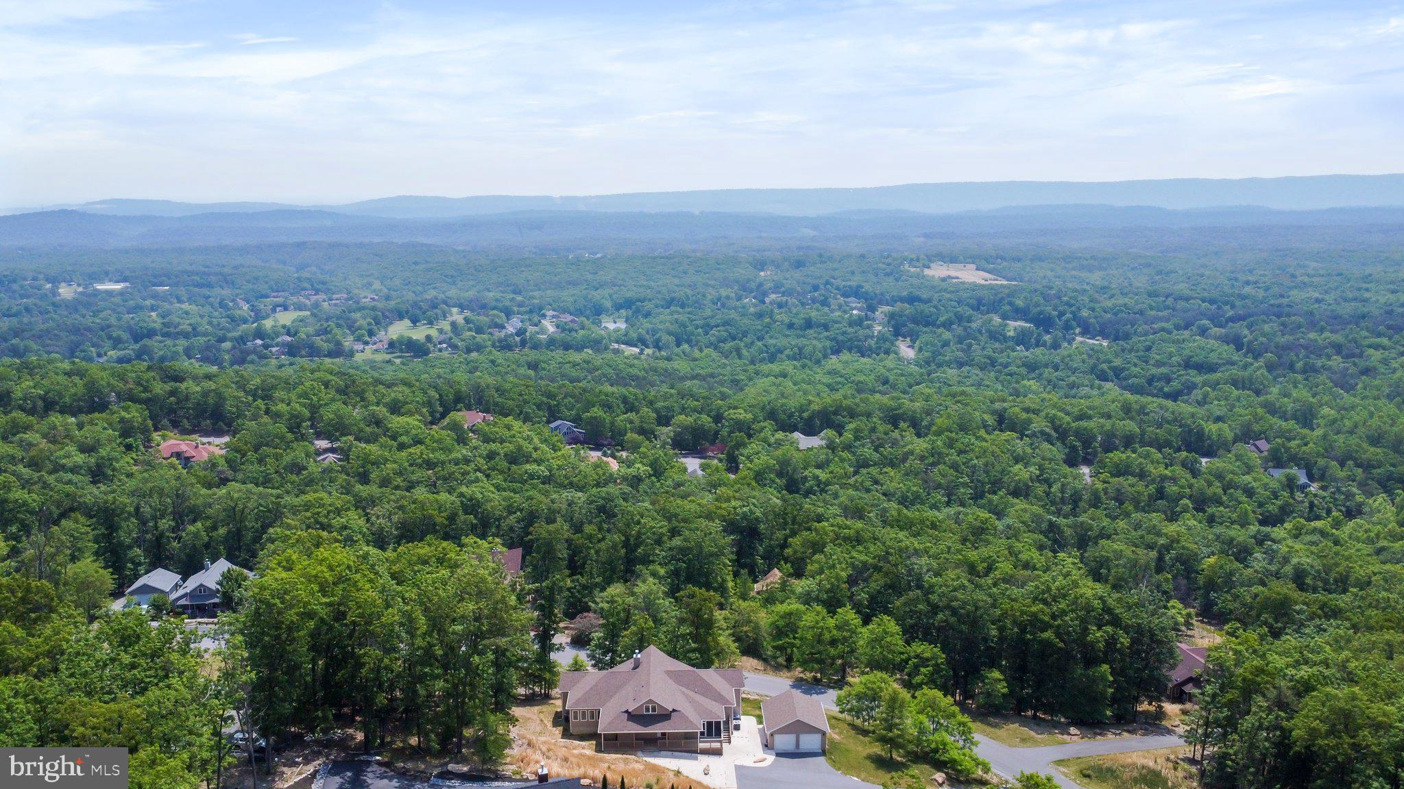 THE WOODS - Residential