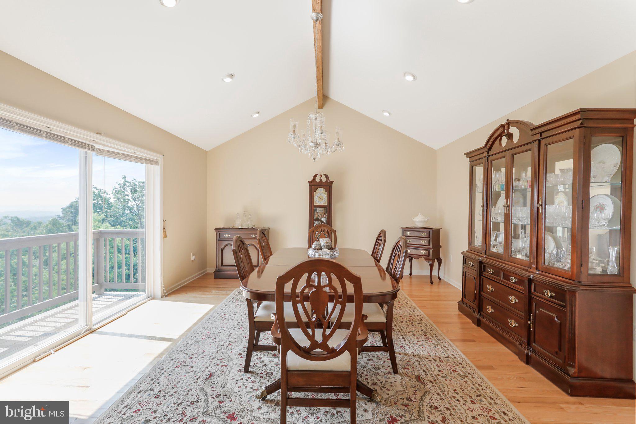 THE WOODS - Residential