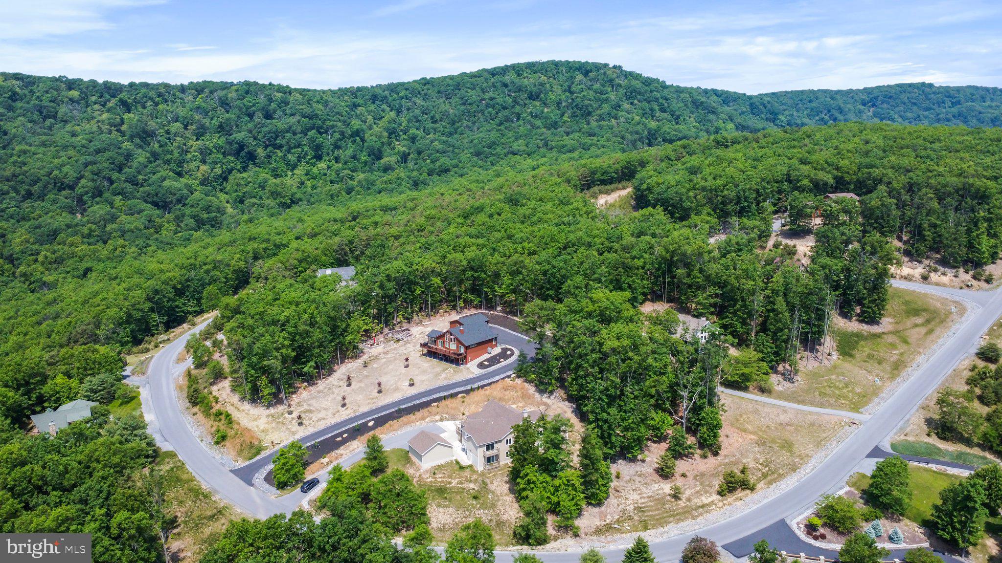 THE WOODS - Residential