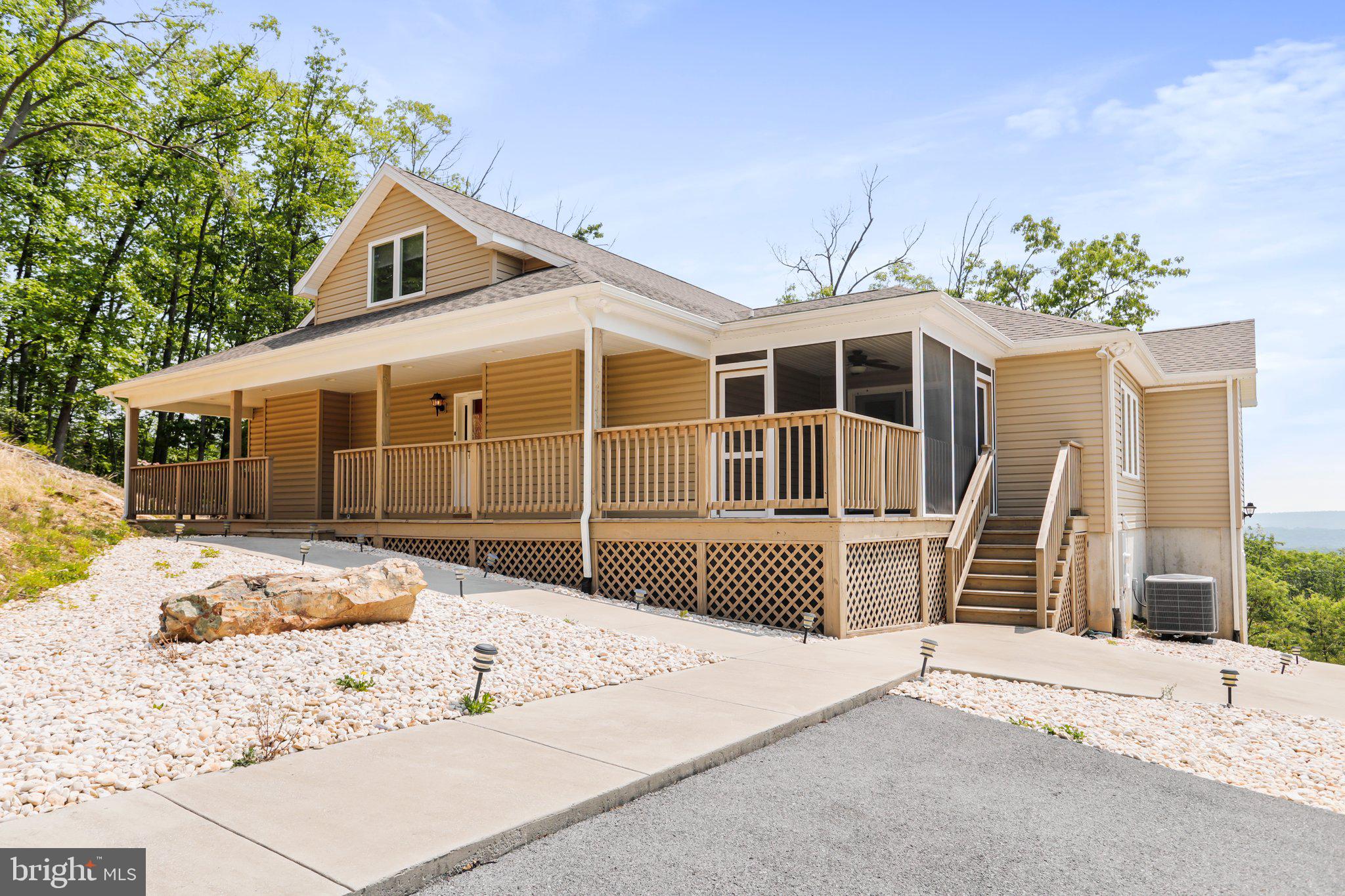 THE WOODS - Residential