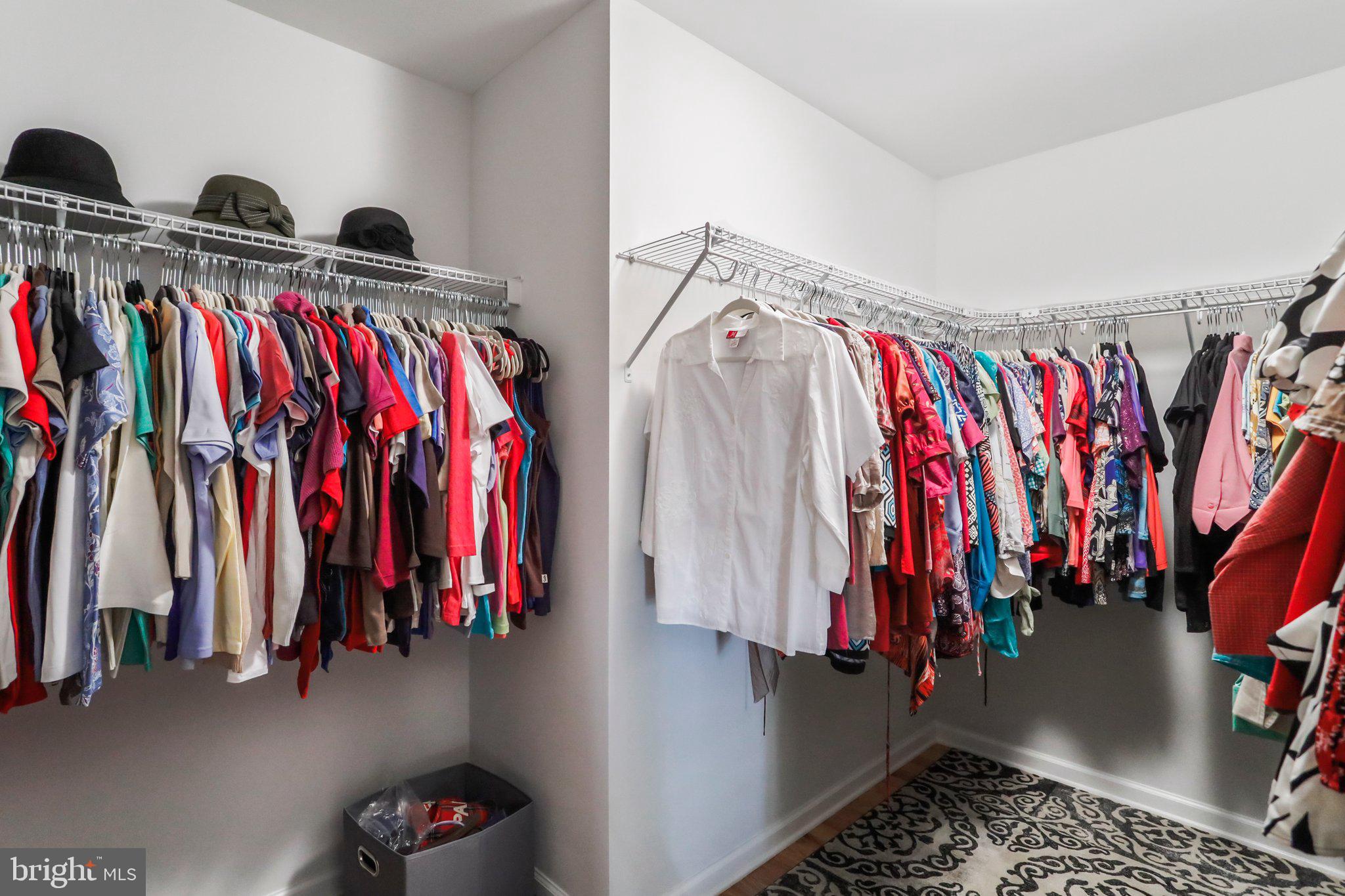 THE WOODS - Residential