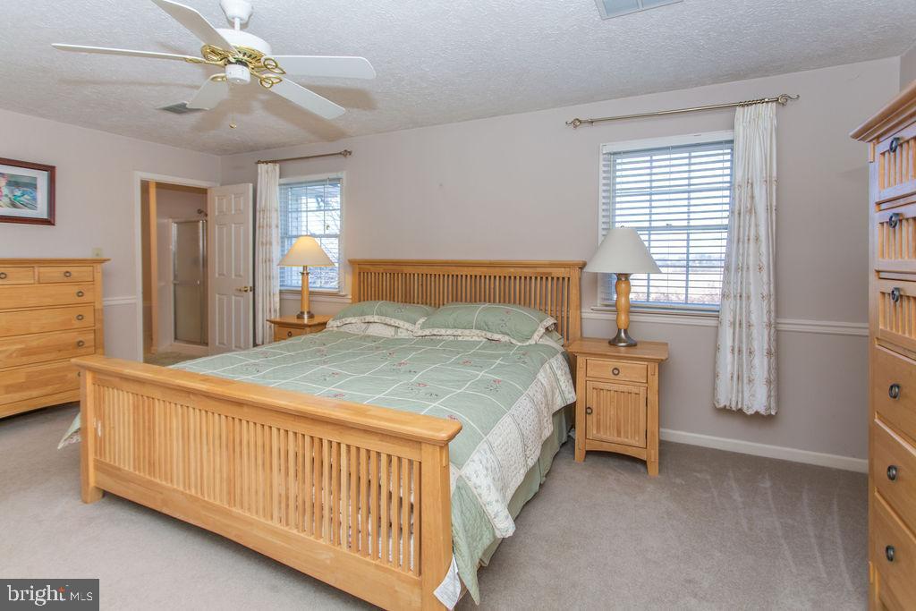 COUNTRY LANE - Residential