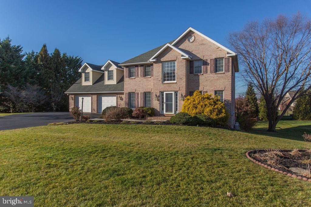 COUNTRY LANE - Residential