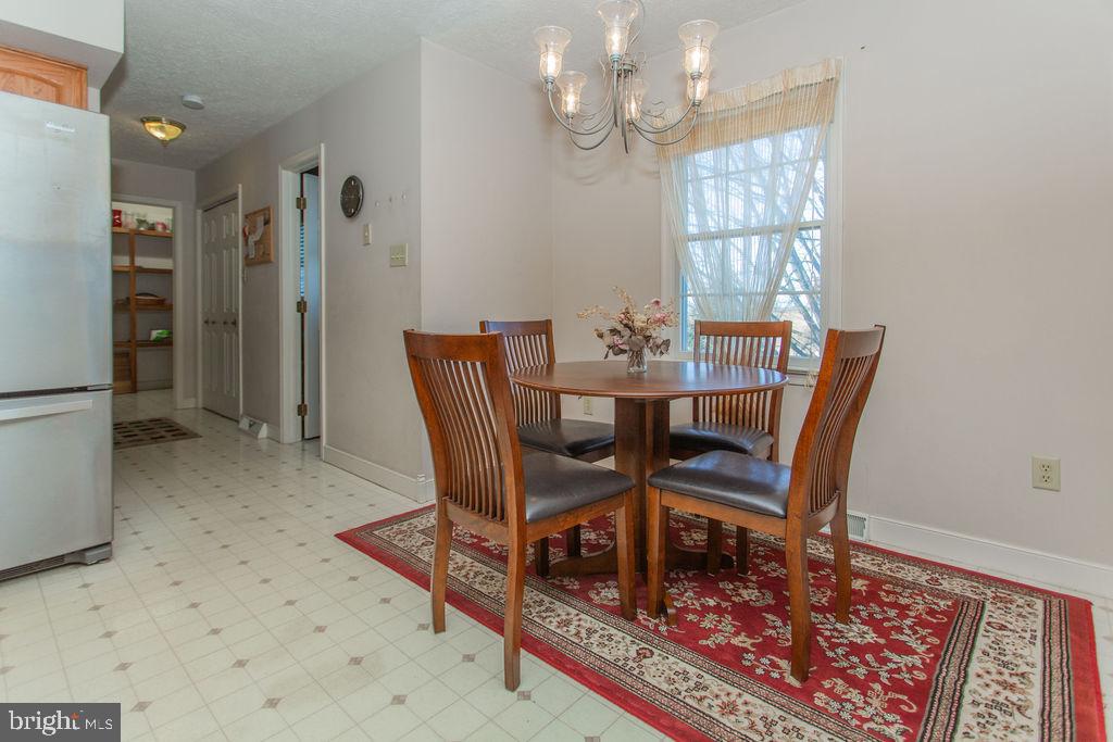 COUNTRY LANE - Residential