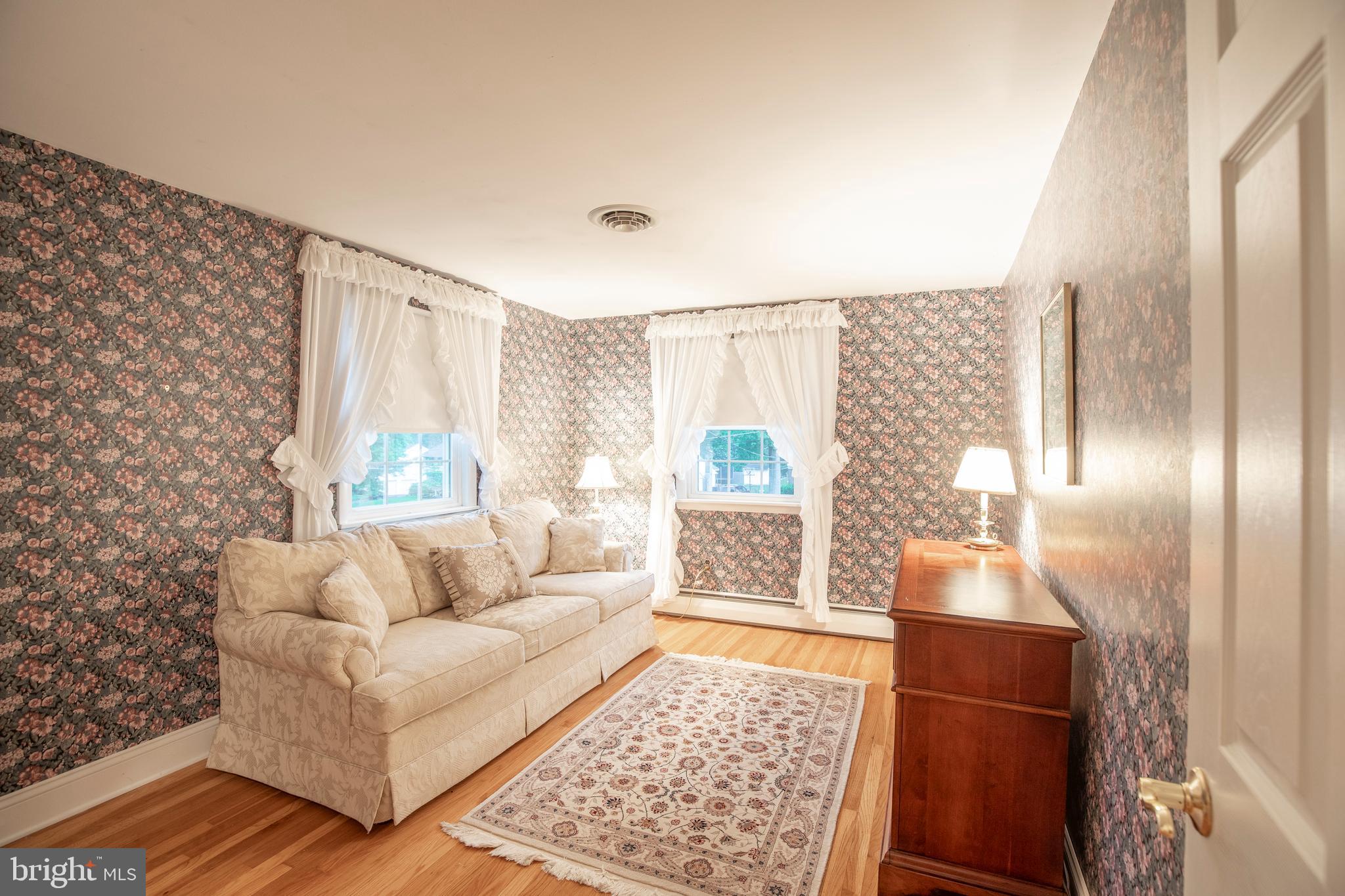 OAK HILL - Residential