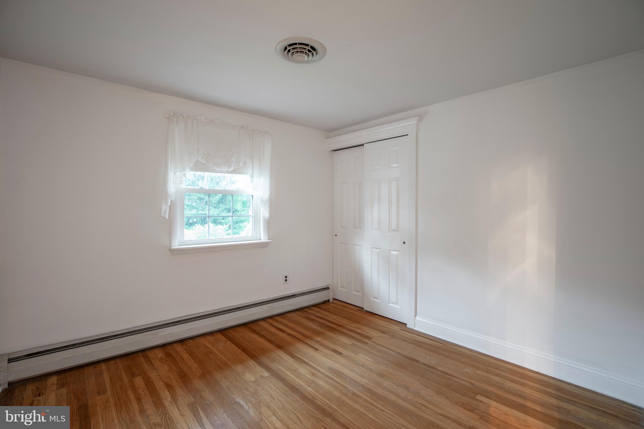 OAK HILL - Residential