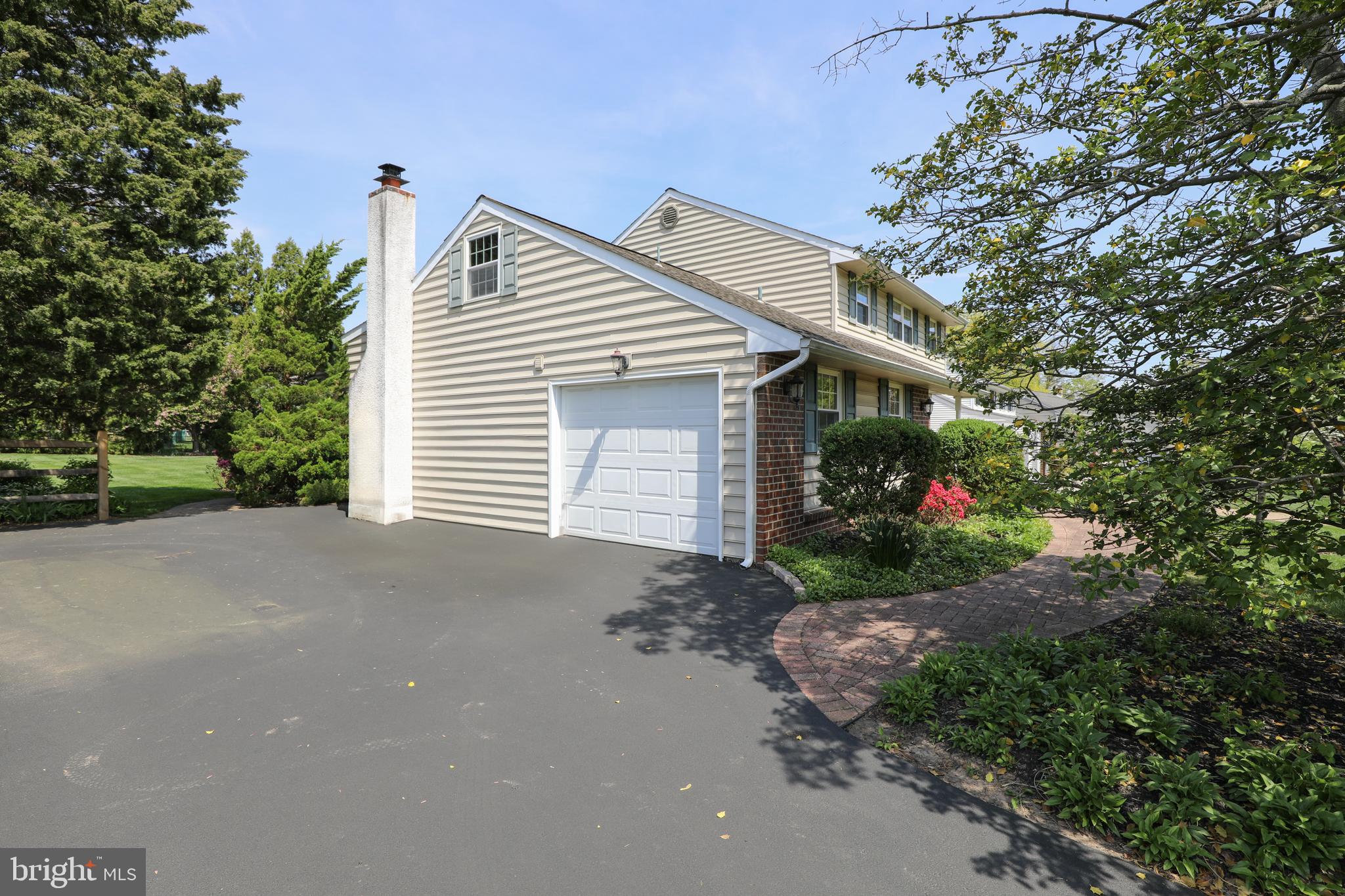 OAK HILL - Residential