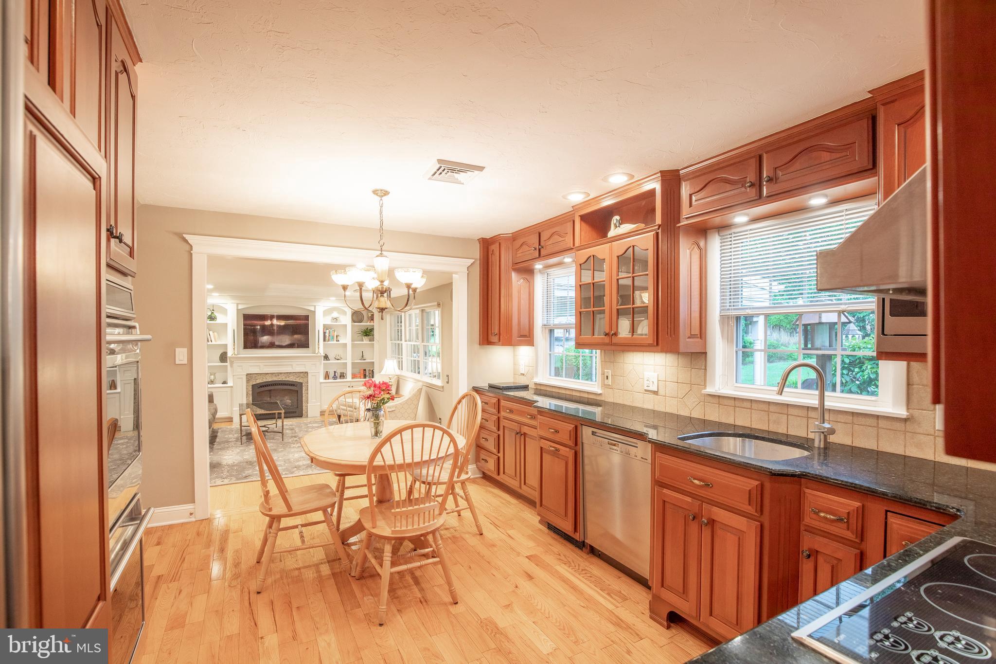 OAK HILL - Residential