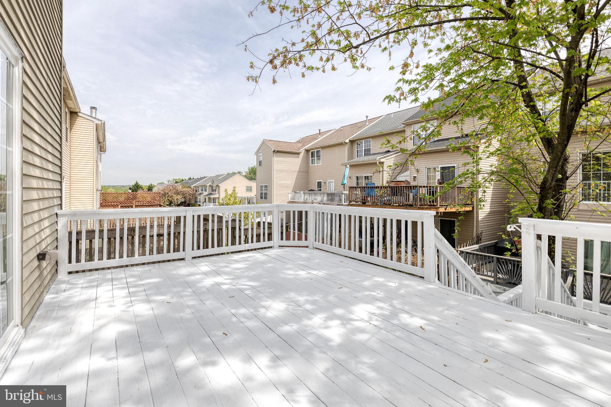 OAKHURST - Residential