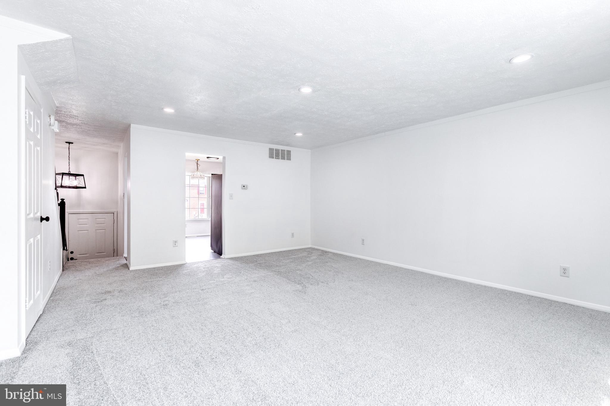 OAKHURST - Residential