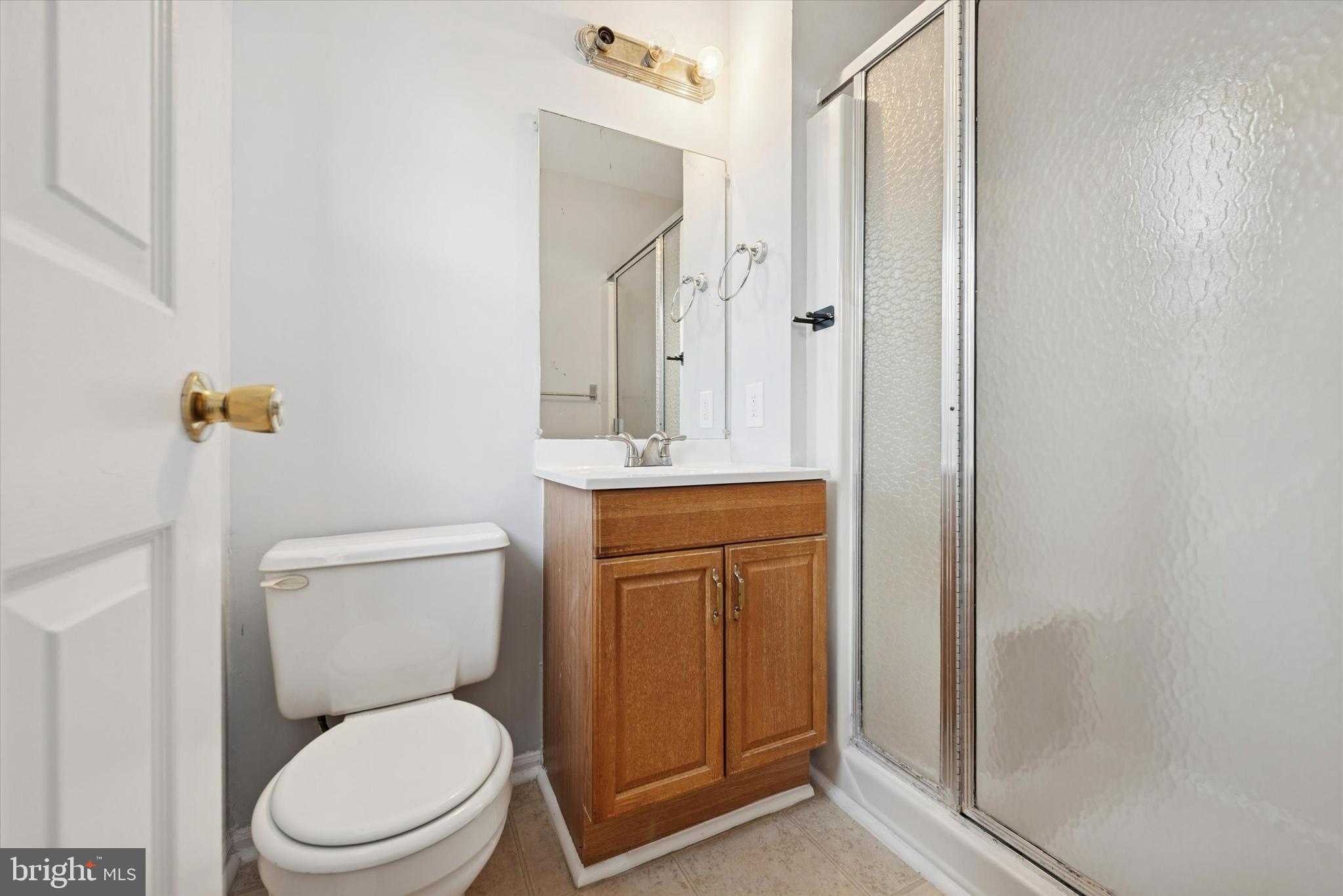 COVENTRY VILLAGE - Residential Lease