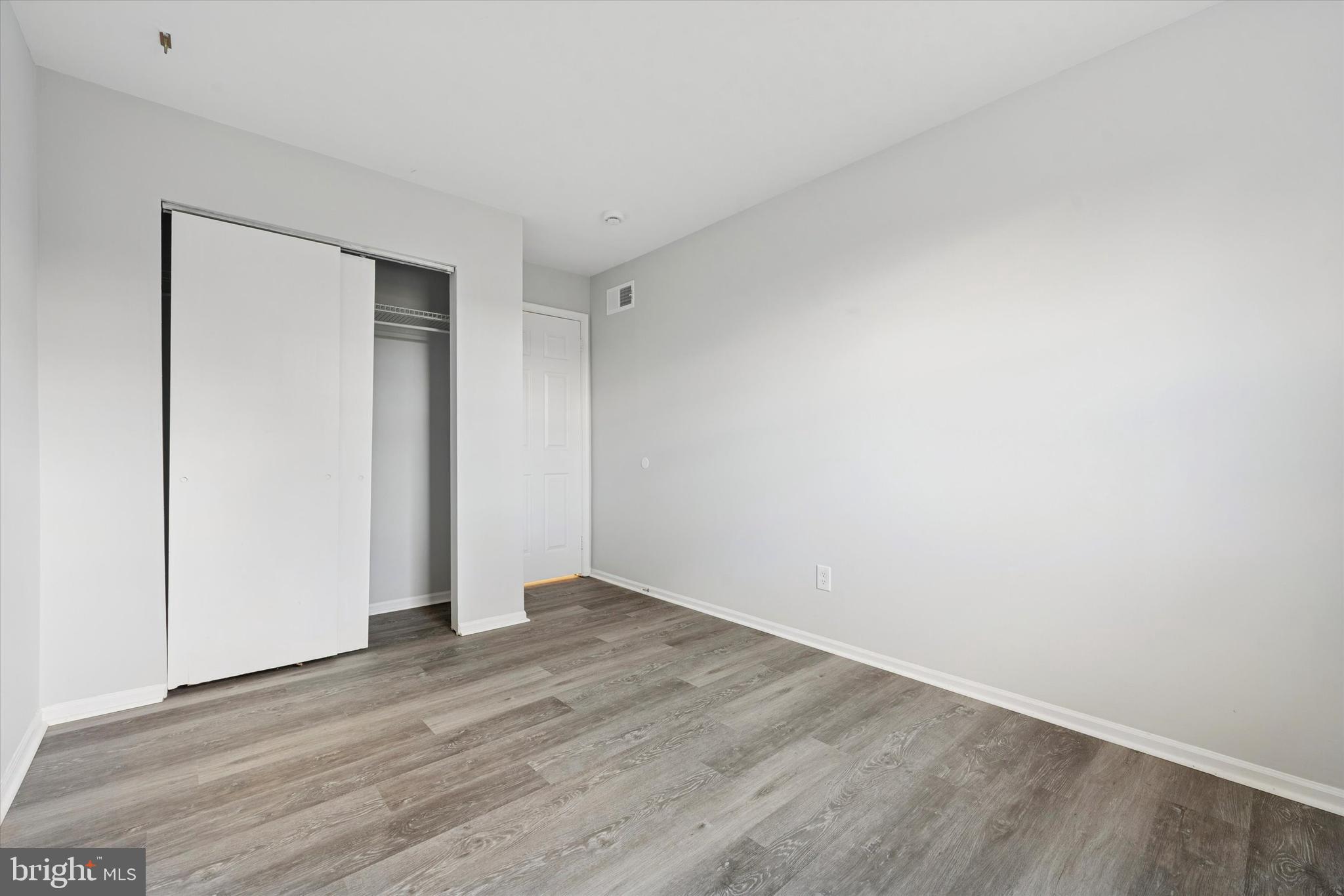 COVENTRY VILLAGE - Residential Lease