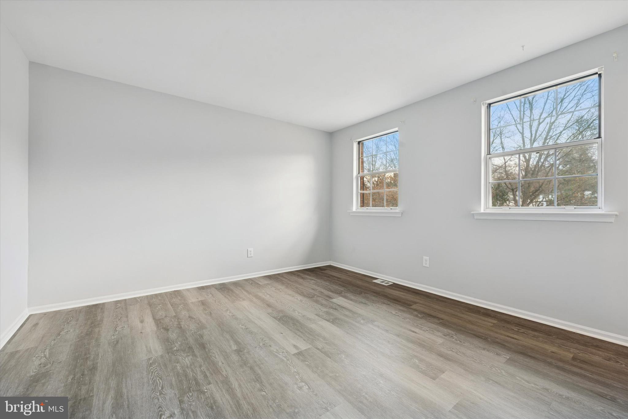 COVENTRY VILLAGE - Residential Lease