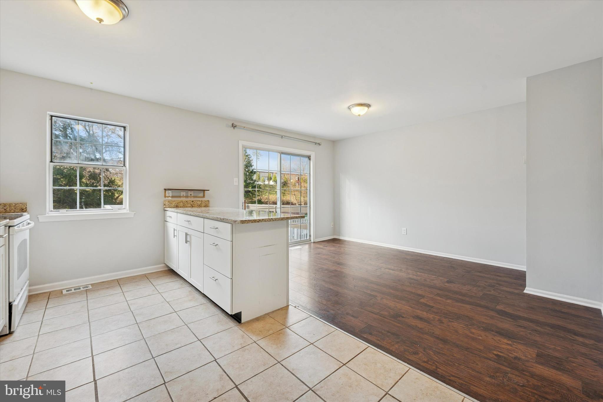 COVENTRY VILLAGE - Residential Lease