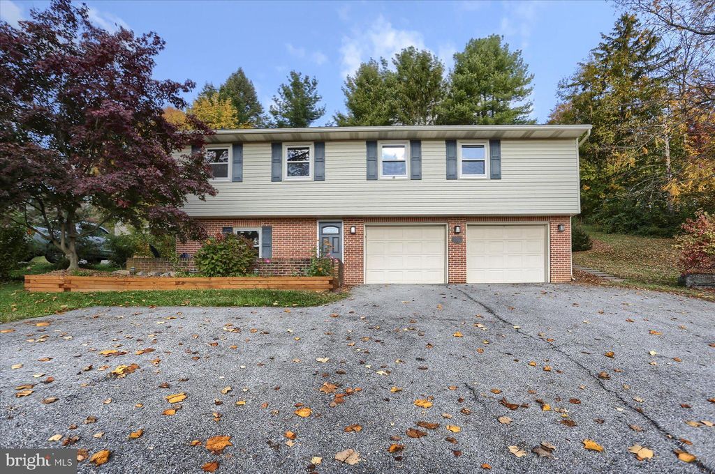 Photo of 218 N Charlotte Street, Manheim, PA 17545 (MLS # PALA2043114)