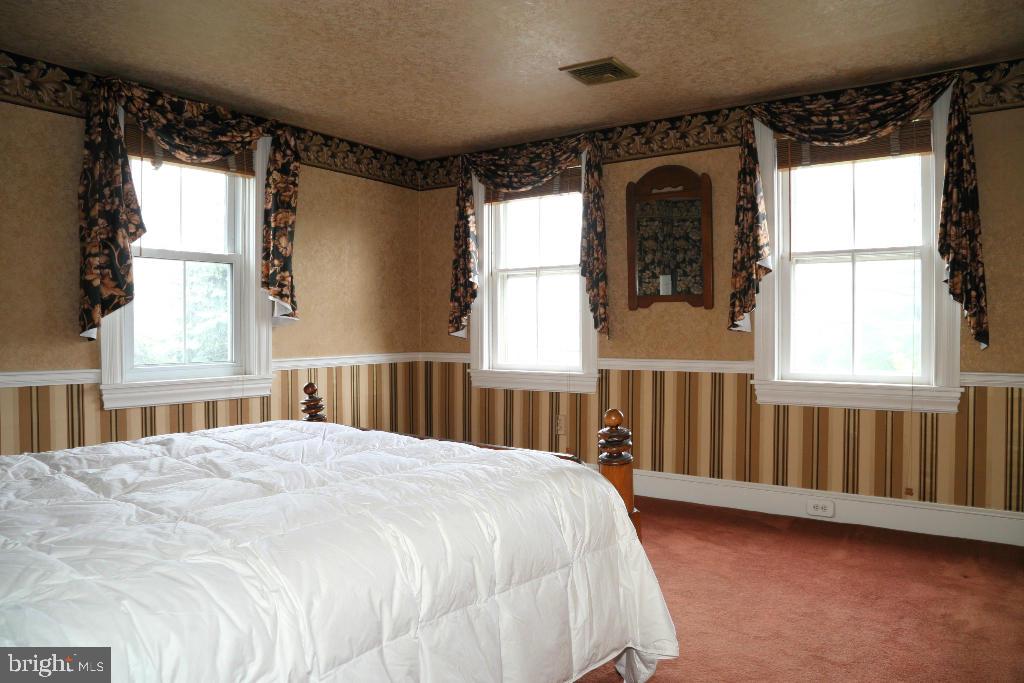 OYSTER POINT - Residential