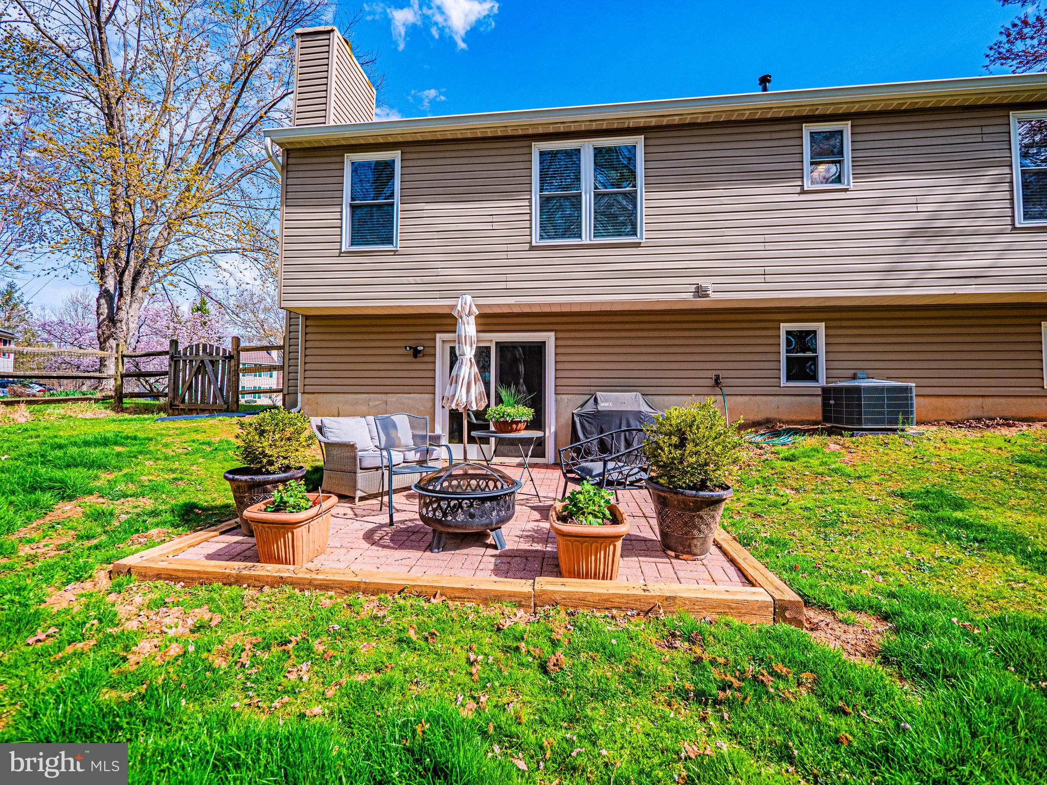 HUNTERS WOODS - Residential