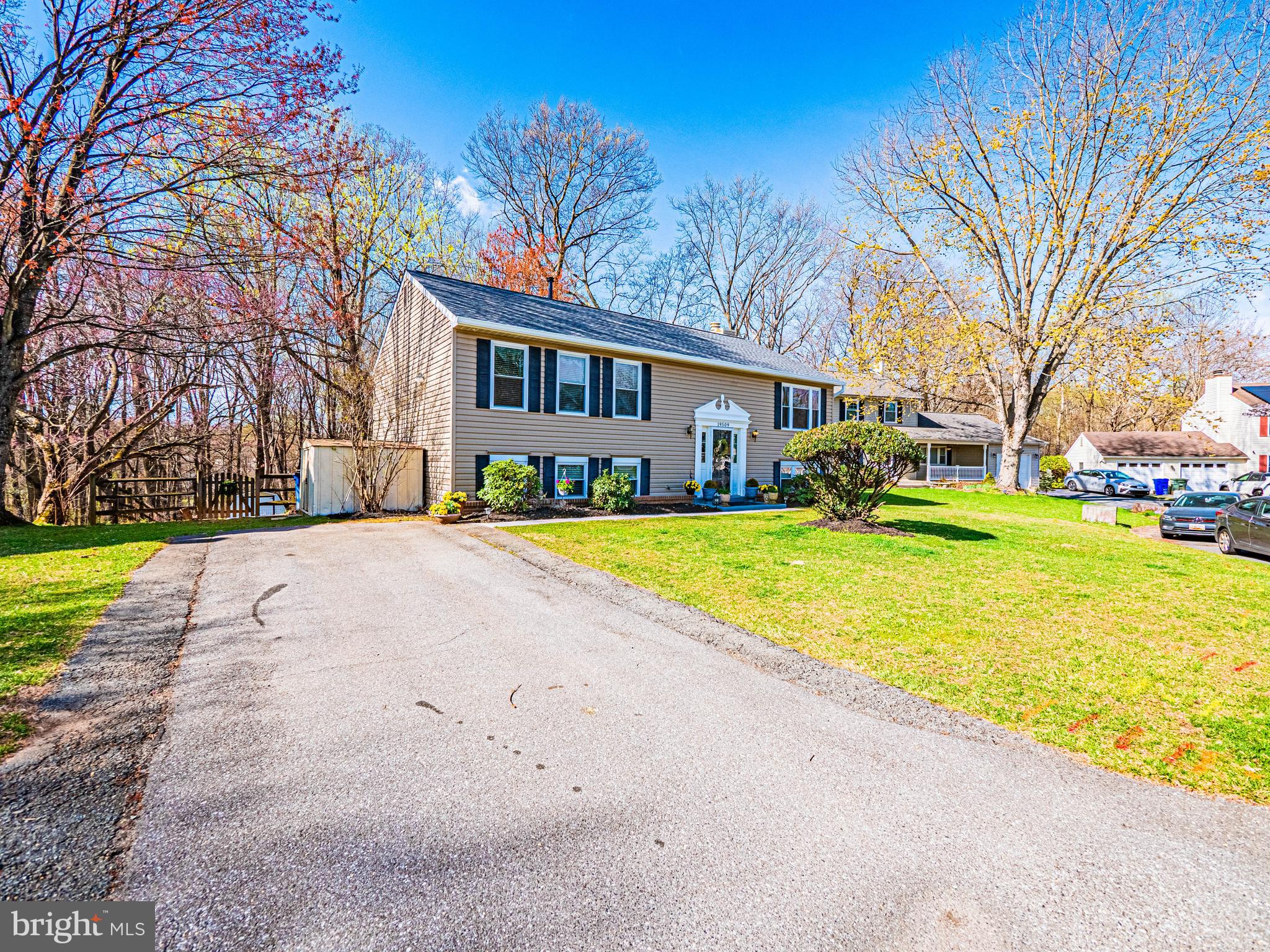 HUNTERS WOODS - Residential