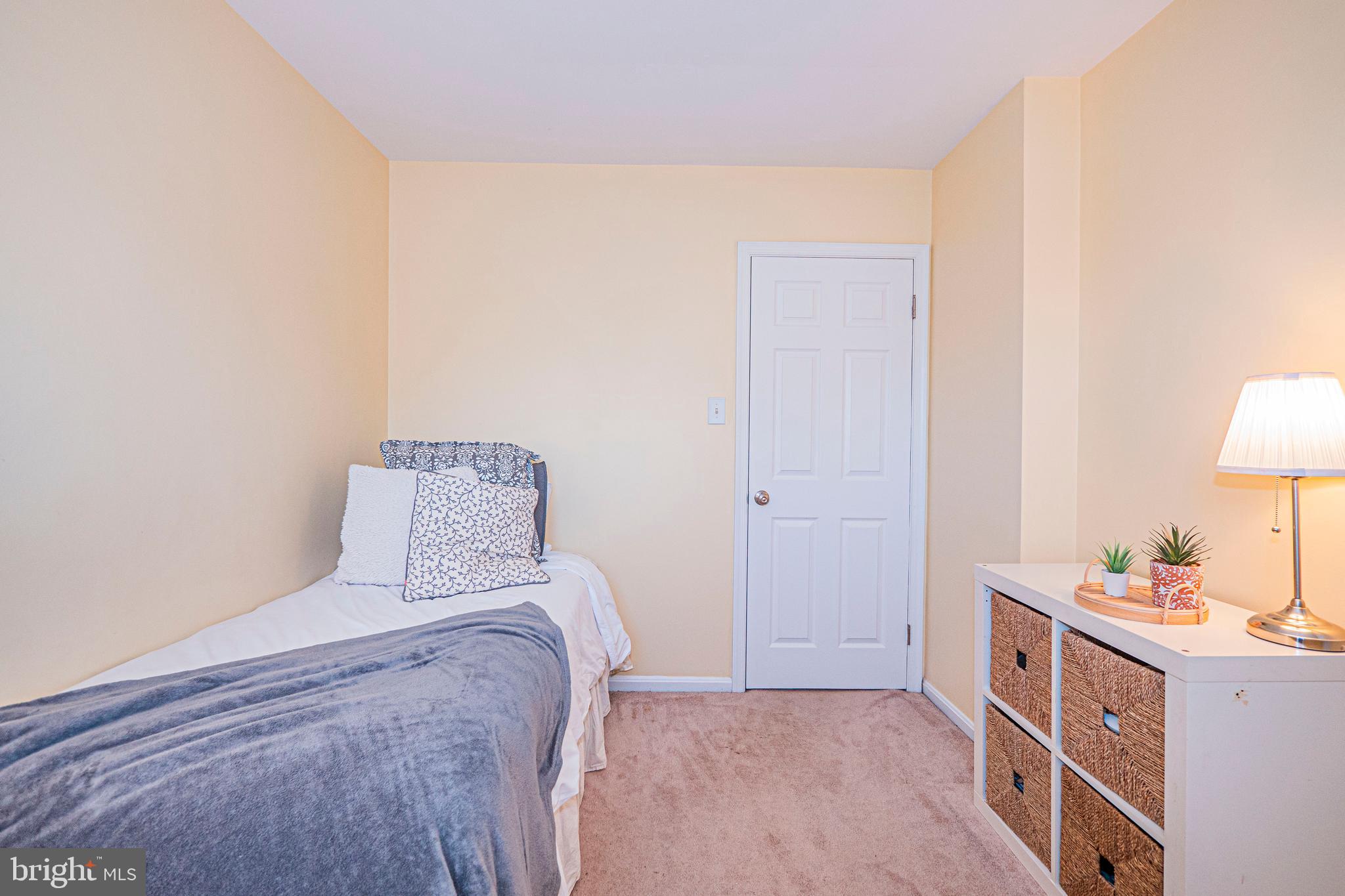 HUNTERS WOODS - Residential