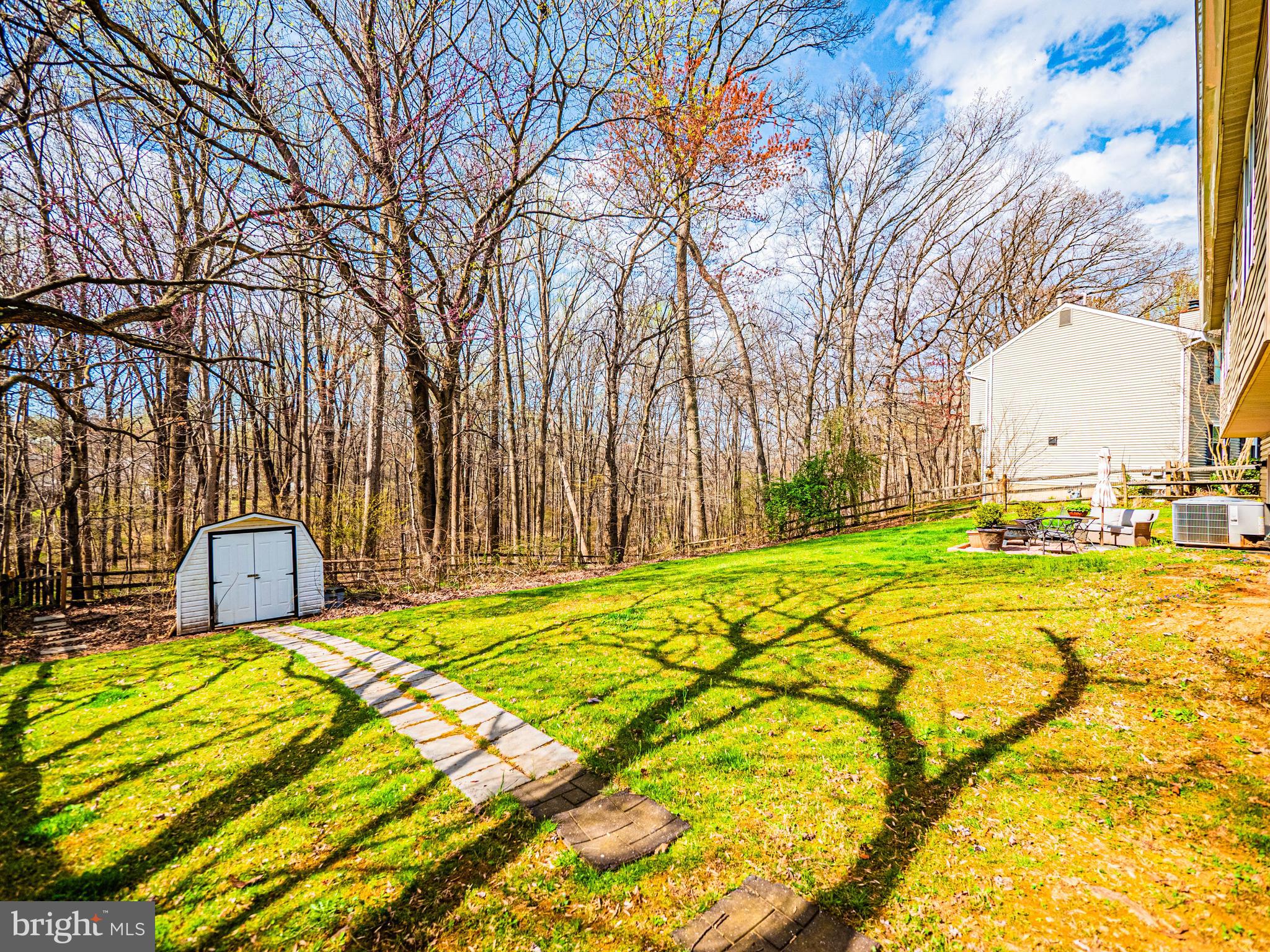 HUNTERS WOODS - Residential