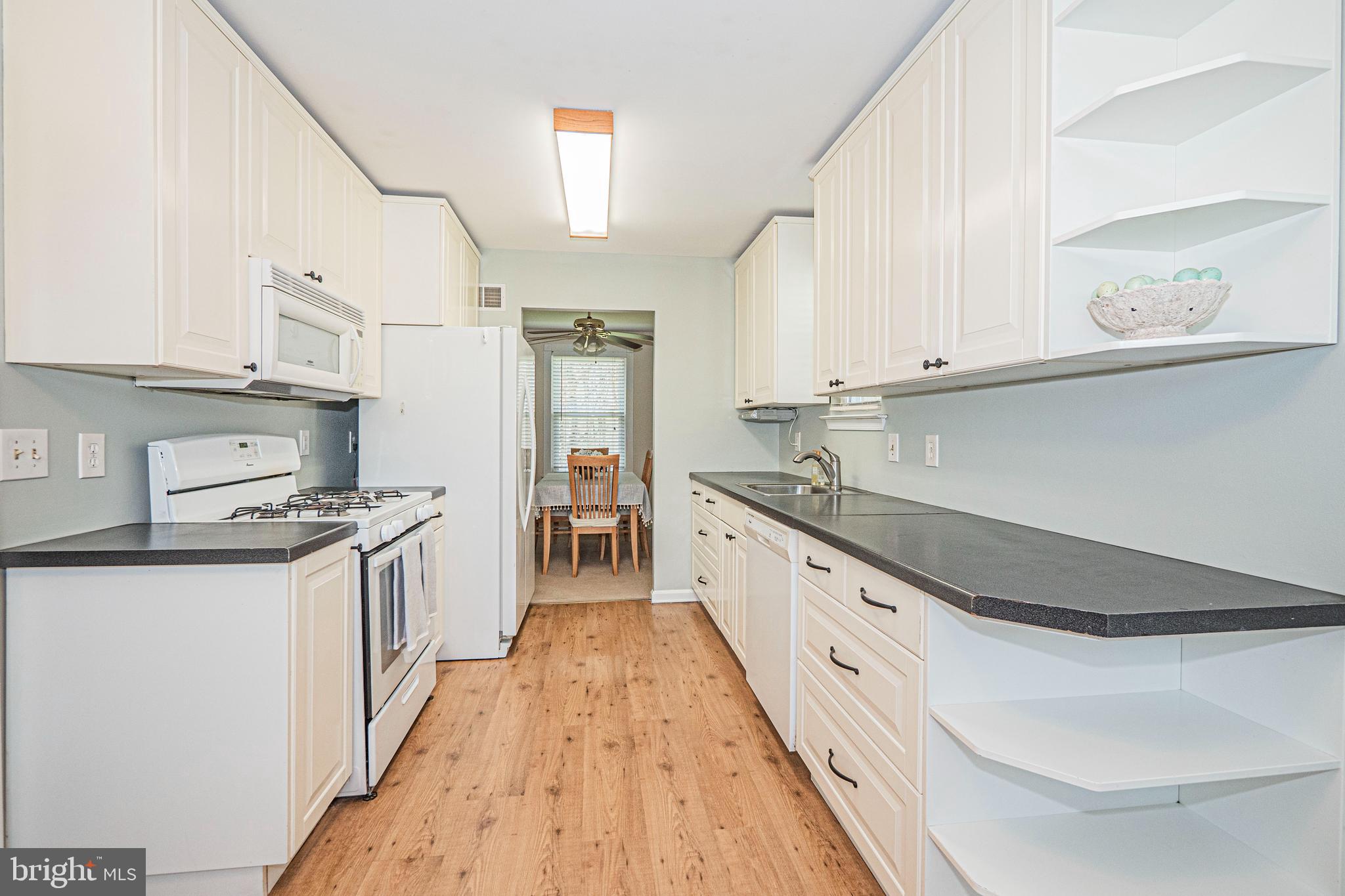 HUNTERS WOODS - Residential