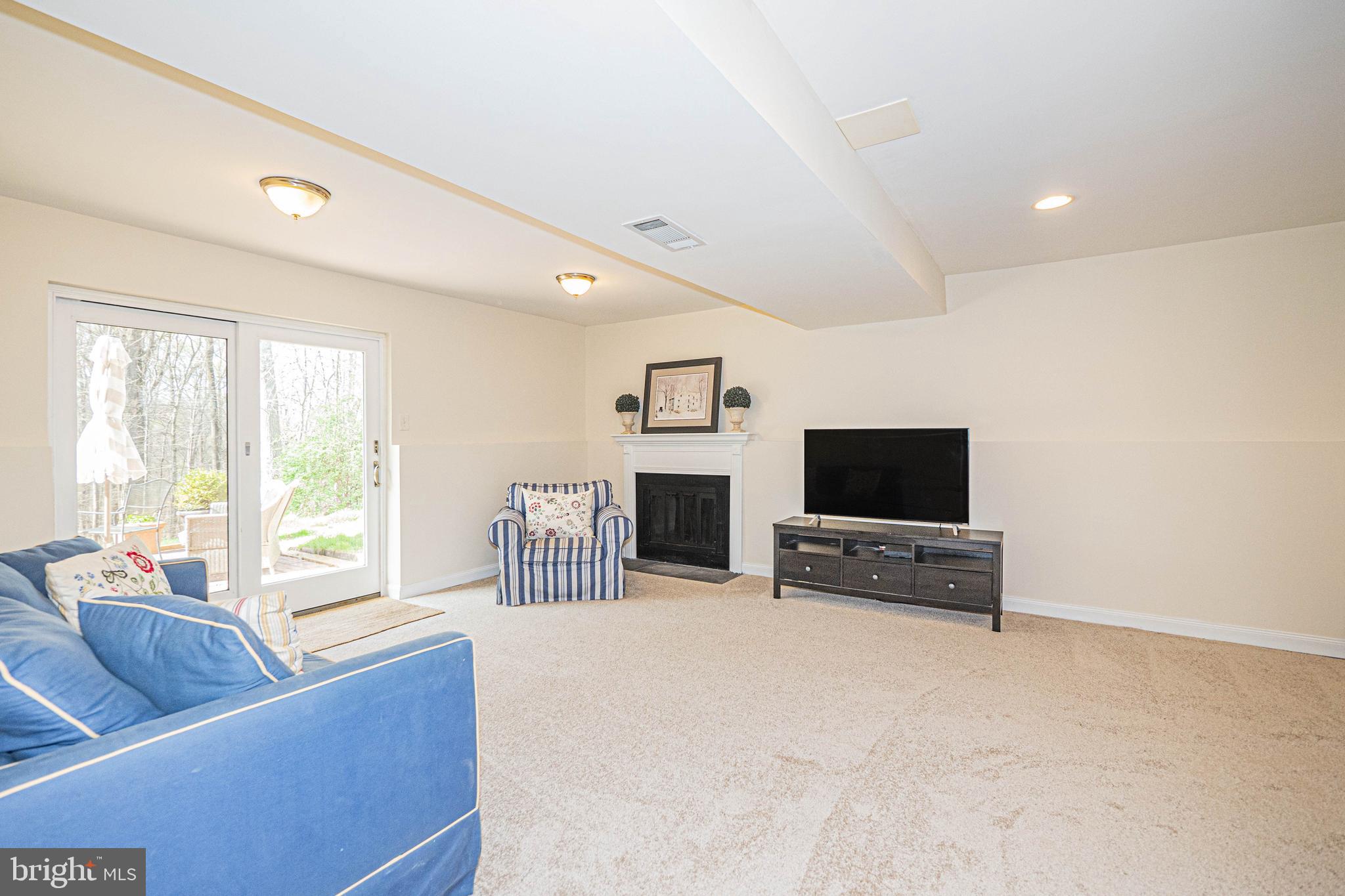 HUNTERS WOODS - Residential