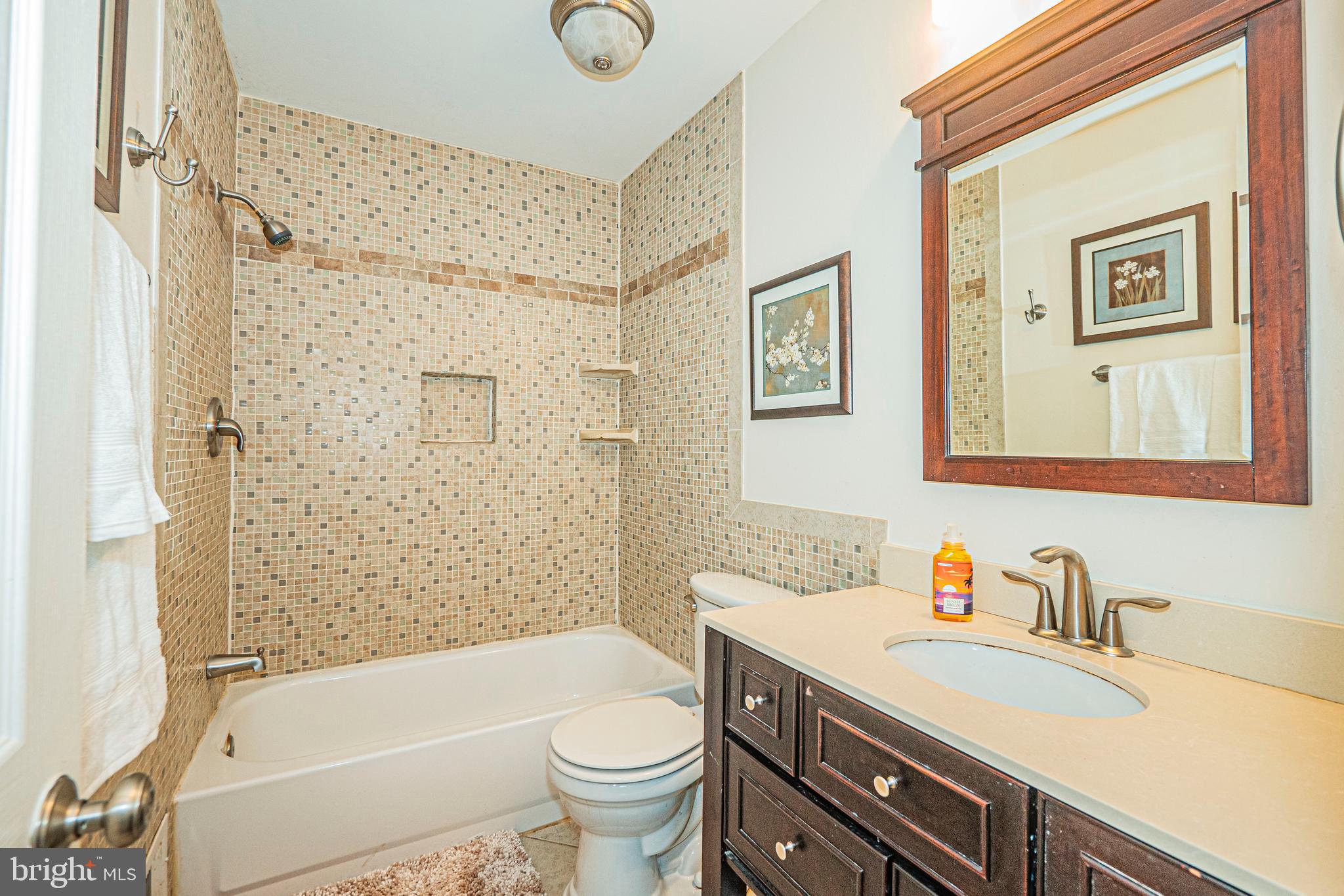 HUNTERS WOODS - Residential