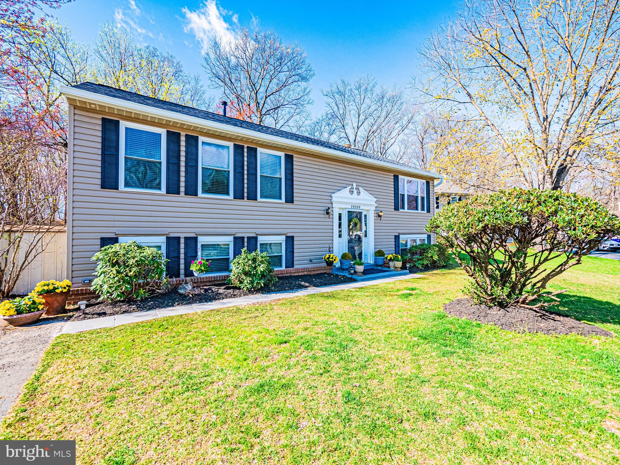 HUNTERS WOODS - Residential