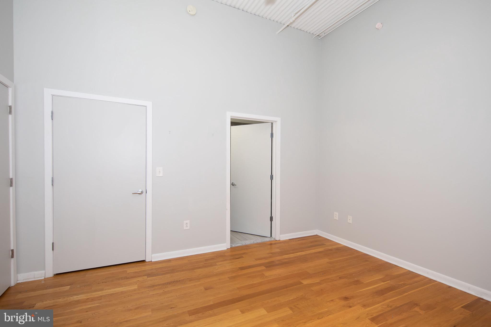 LOGAN SQUARE - Residential Lease