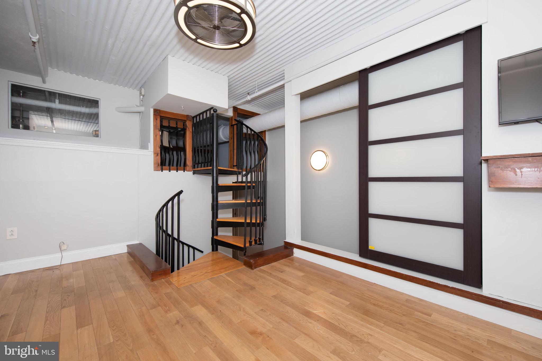 LOGAN SQUARE - Residential Lease