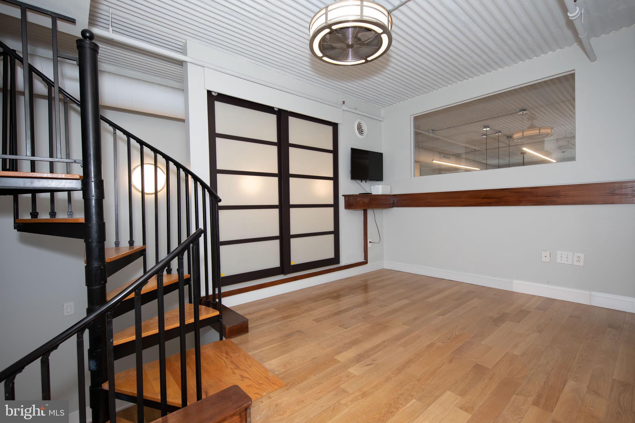 LOGAN SQUARE - Residential Lease