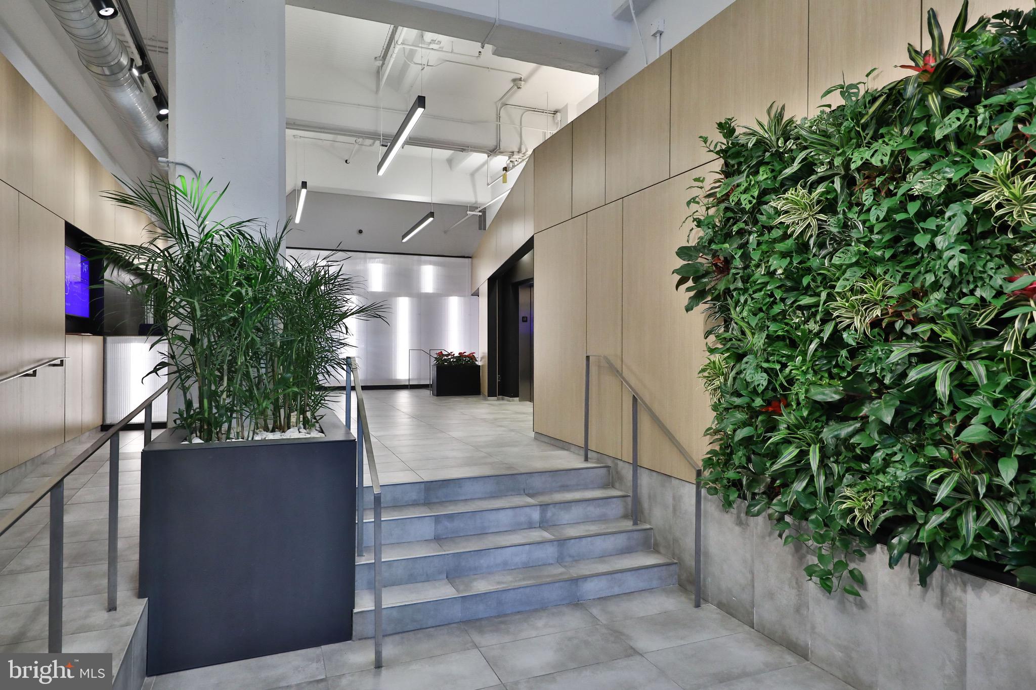 LOGAN SQUARE - Residential Lease