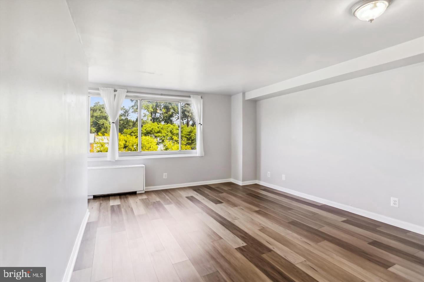 1900 LYTTONSVILLE ROAD 602