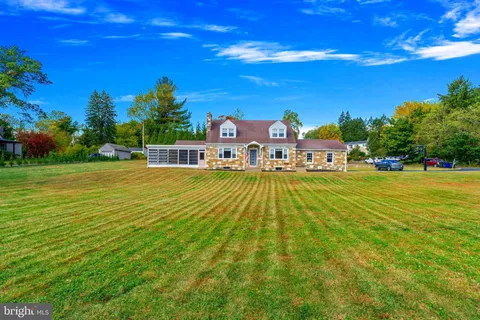 706 Hallowell Drive, Huntingdon Valley, PA MLS: PAMC2129176