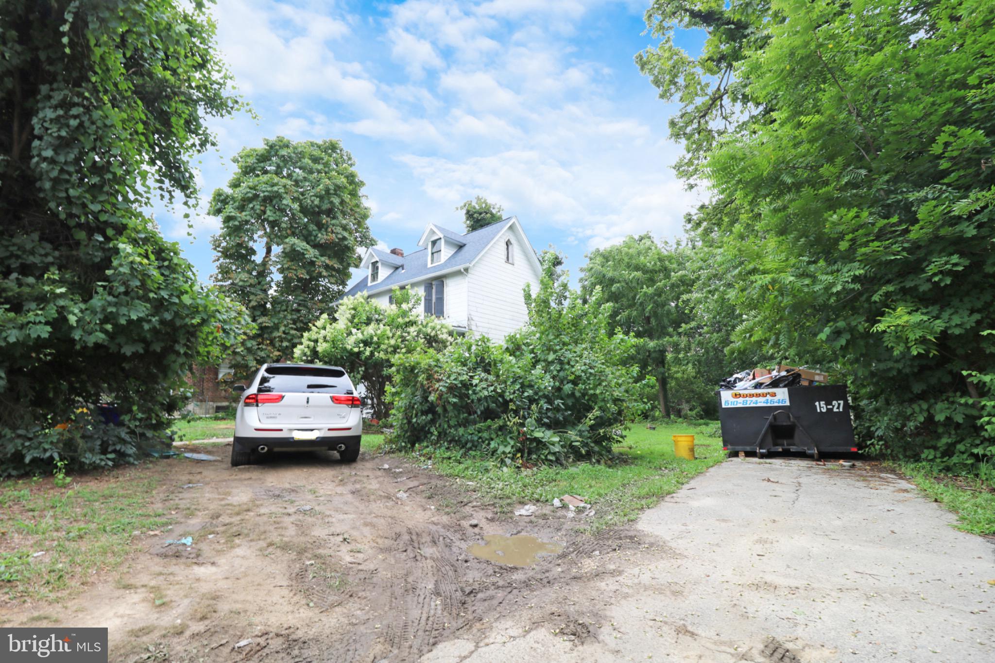 318 SHARON AVENUE