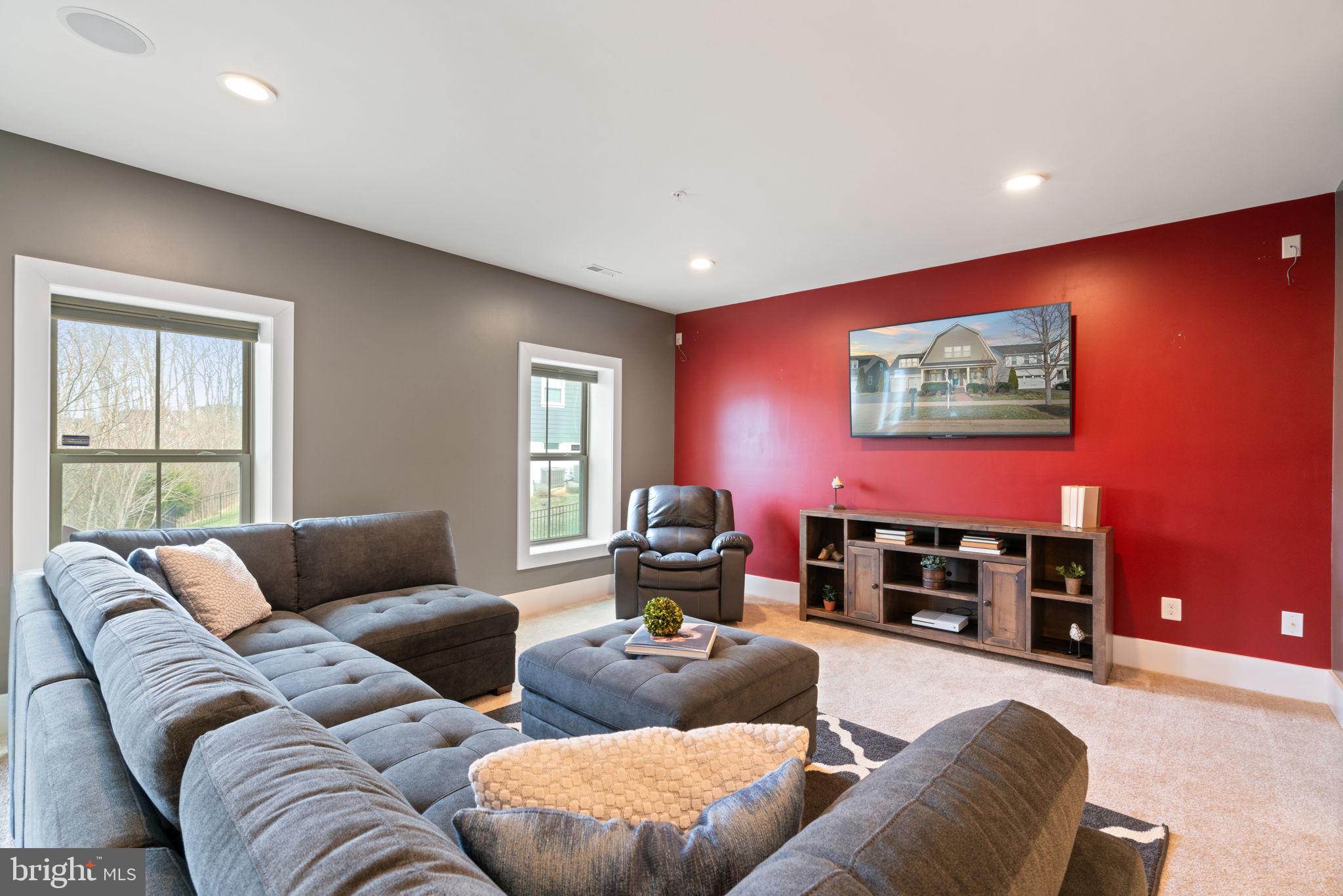 POTOMAC SHORES - Residential