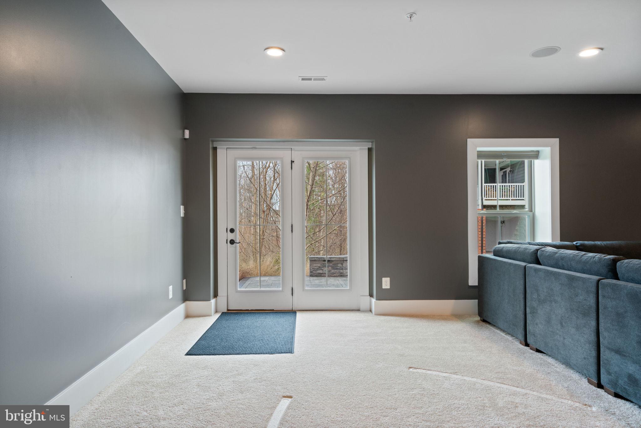 POTOMAC SHORES - Residential