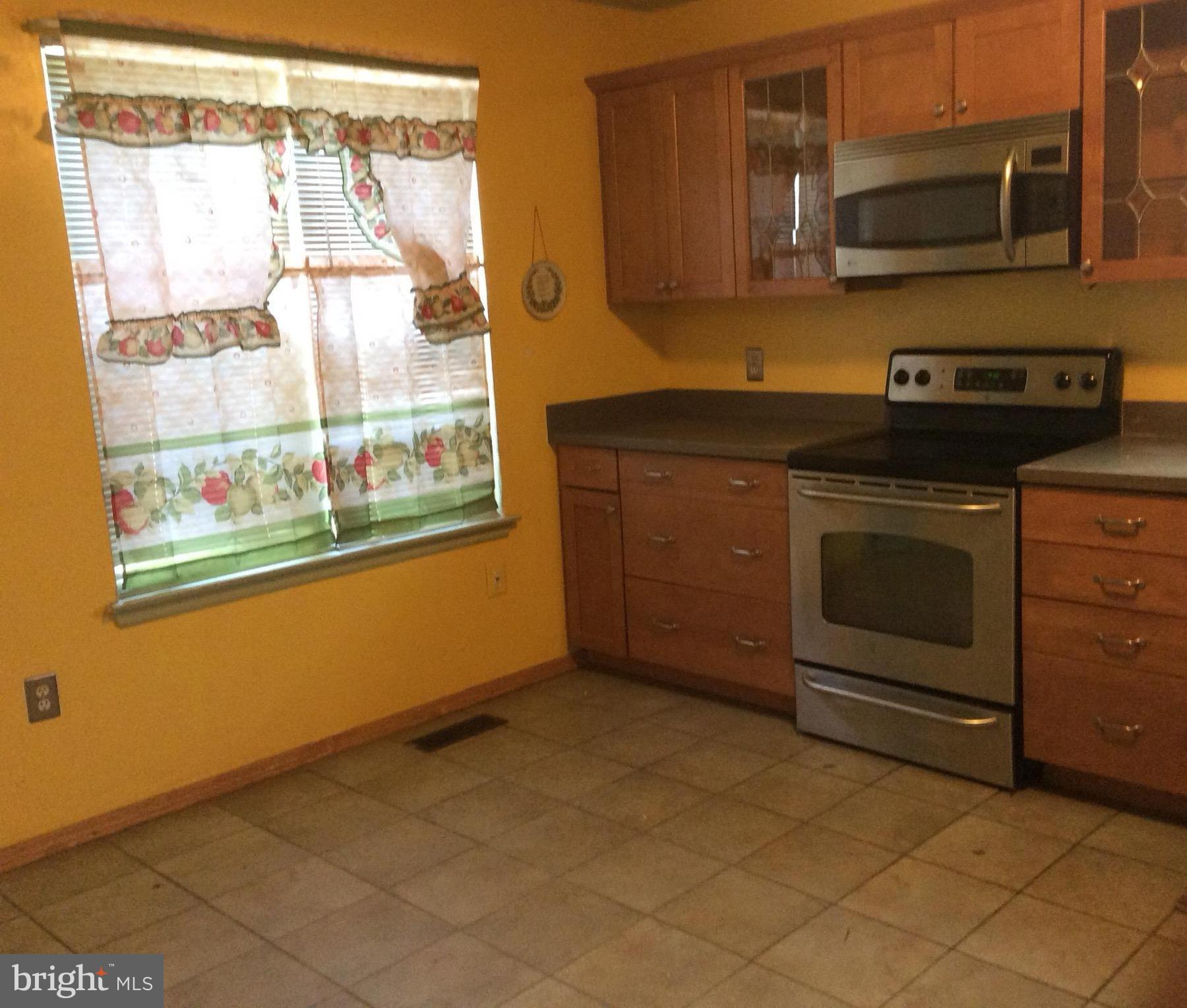 VILLAGE OF OAK GROVE - Residential