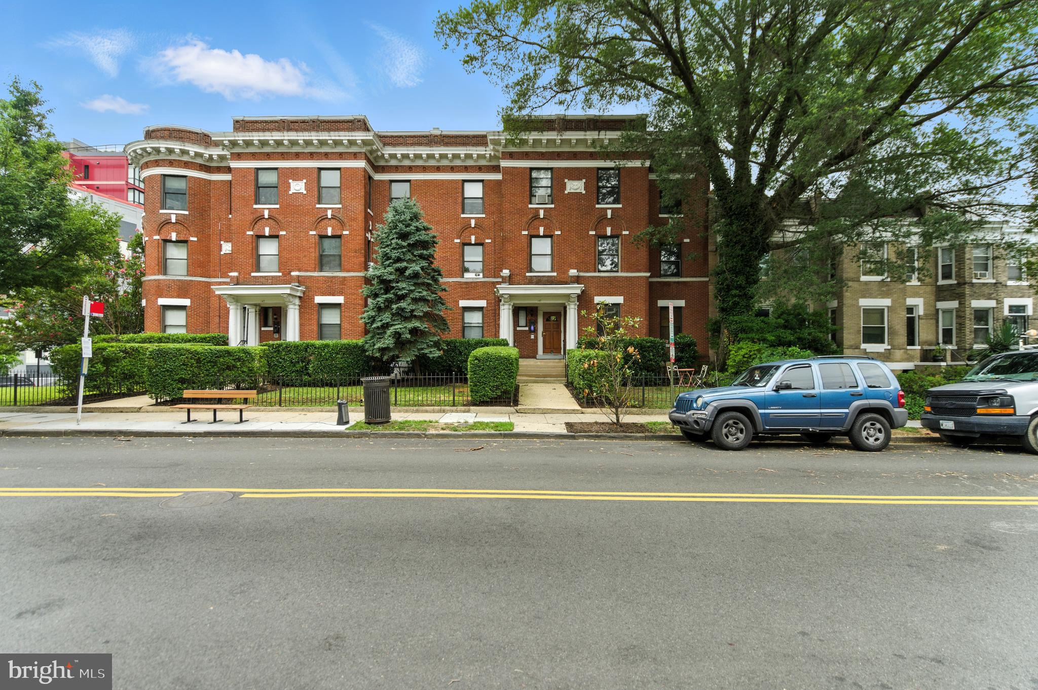 147 R STREET NE 7