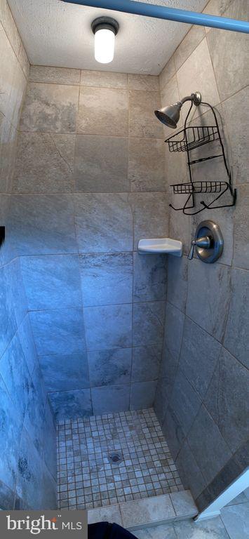 CARDINAL GLEN - Residential Lease