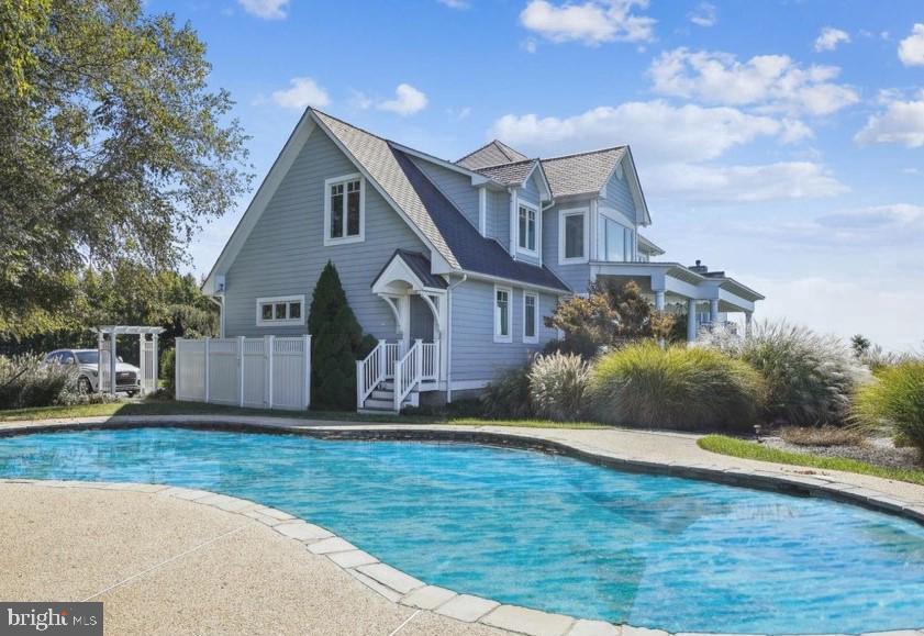 216 LIGHTHOUSE VIEW DRIVE