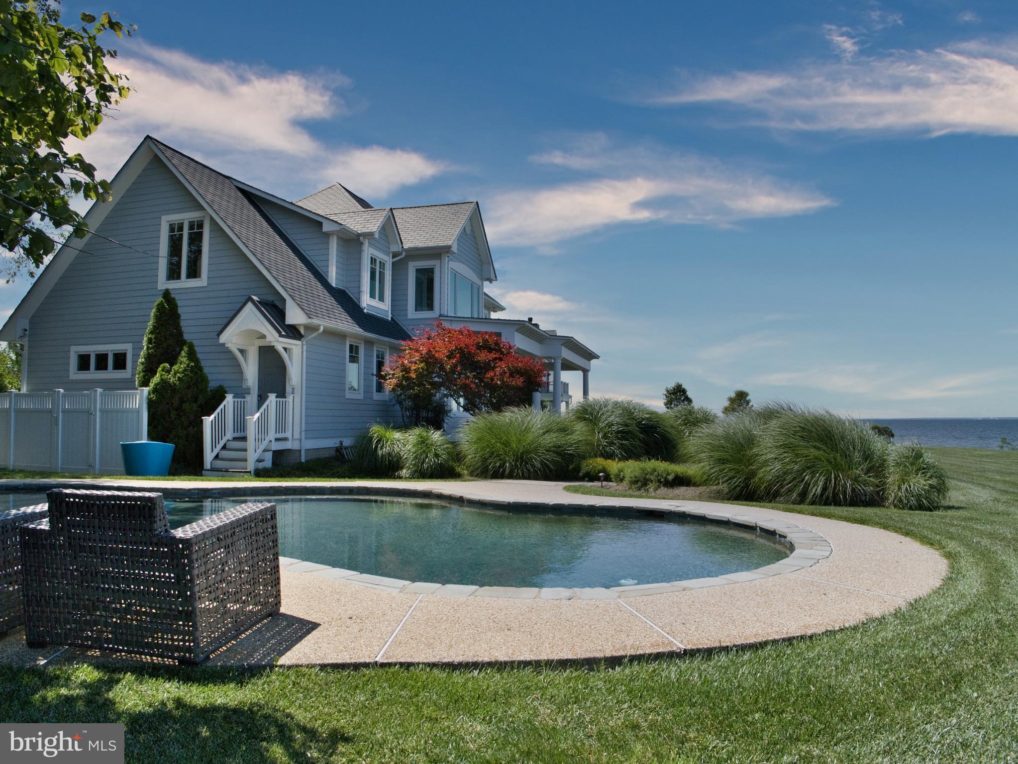 216 LIGHTHOUSE VIEW DRIVE