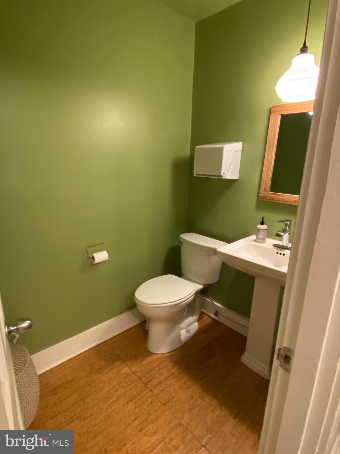 DOWNTOWN FREDERICKSBURG - Commercial Lease