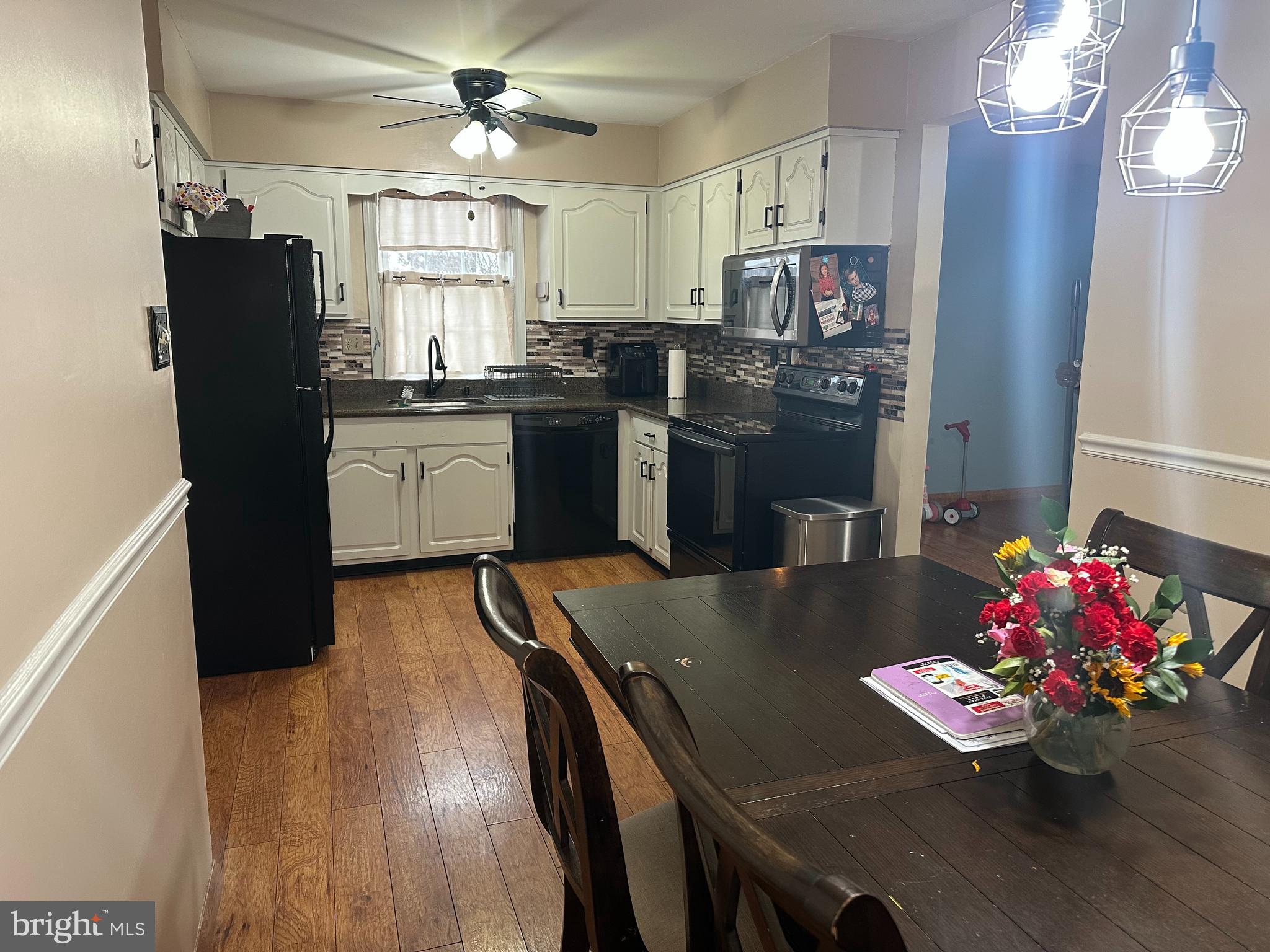 CEDAR GROVE ESTS - Residential